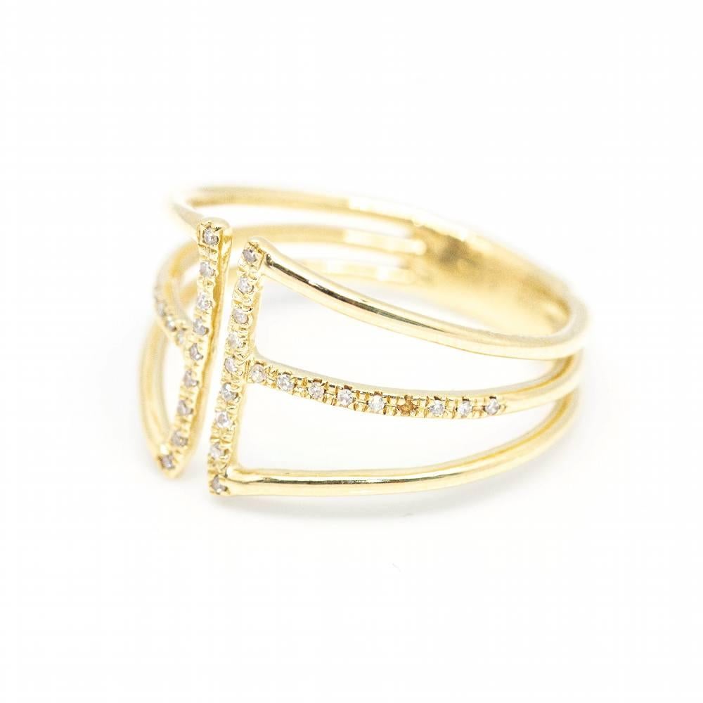 Women's Ring in Yellow Gold and Diamonds For Sale