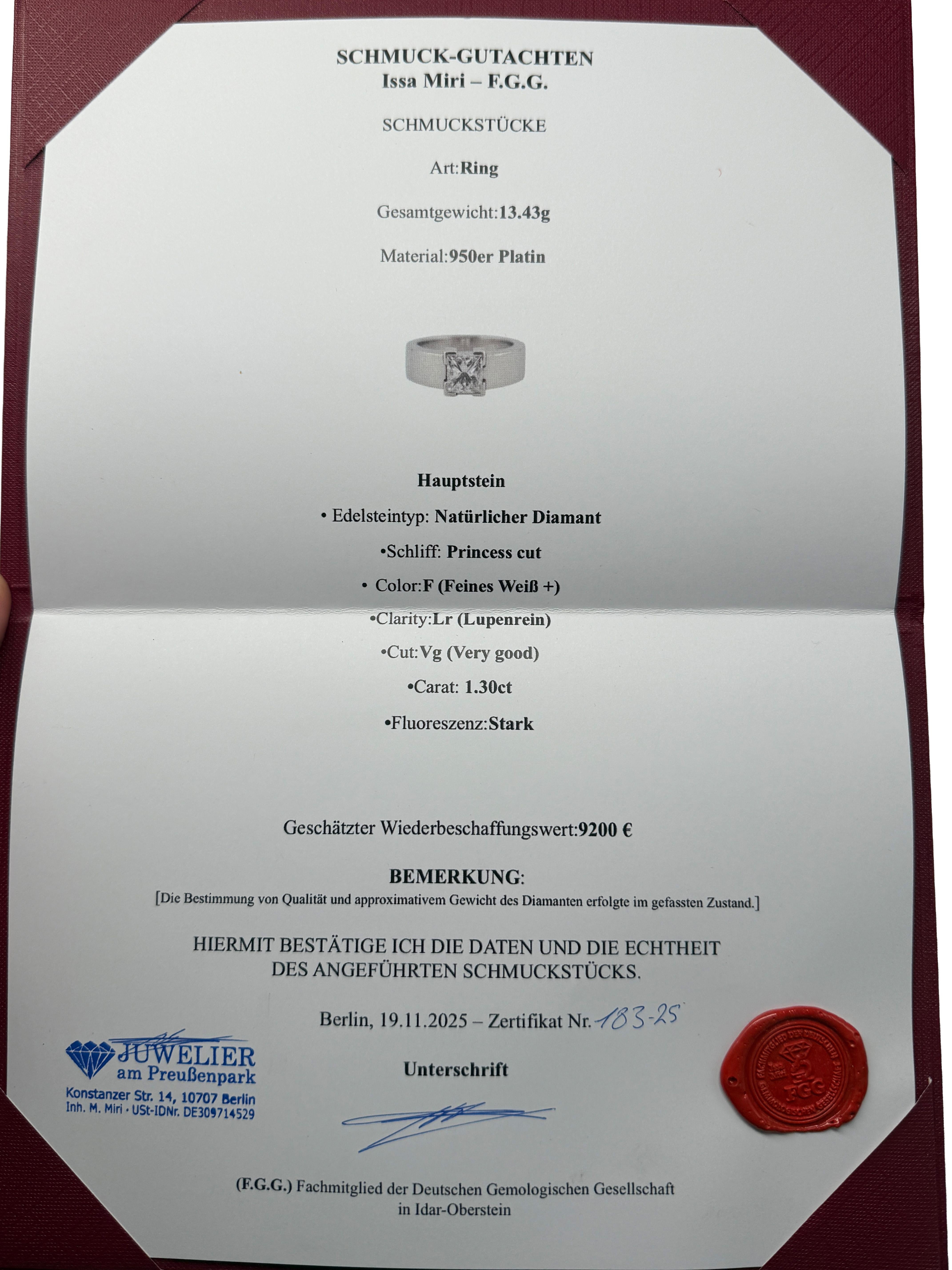 Anello in platino 950 con diamanti e certificato in vendita 1