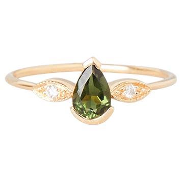 Ring Mademoiselle in 18k gold with green tourmaline and diamonds