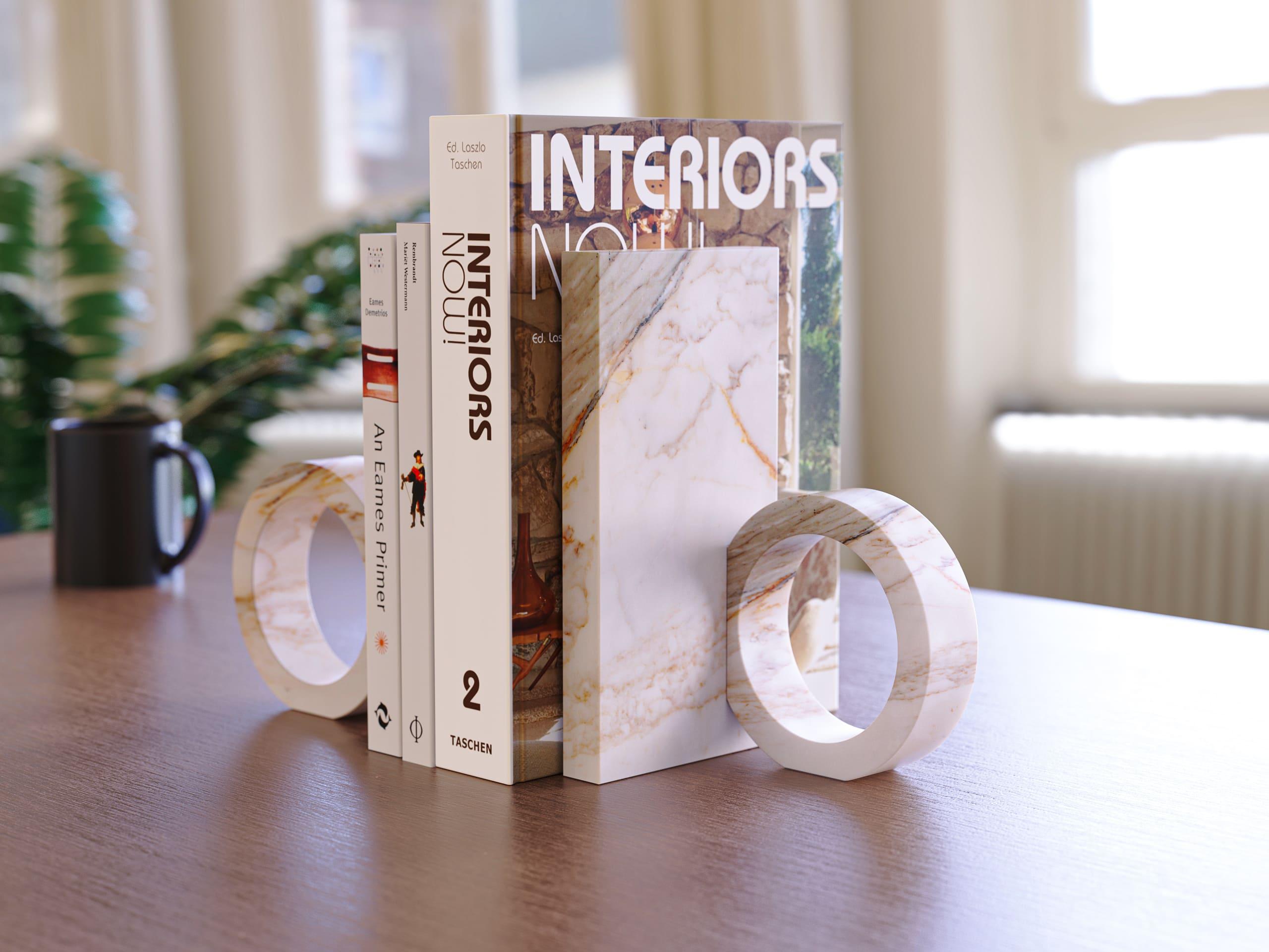 Ring Mini - Calacatta Macchia Vecchia  Marble Bookends Set For Sale 1