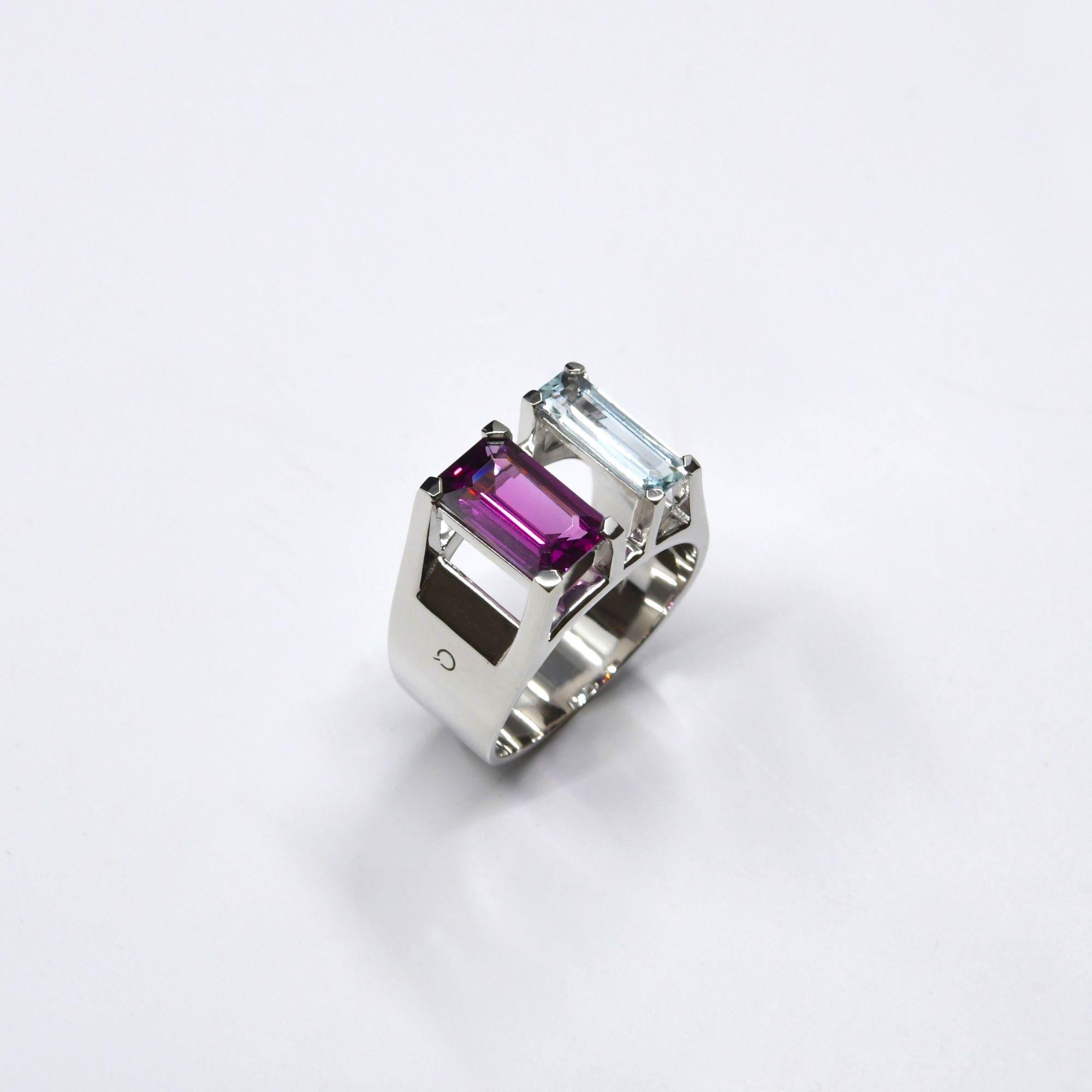 Ring MIROIR Pink
Mirrored dialogue between a deep pink rhodolite garnet and a delicate aquamarine. A stripped-down design for a rewriting of the ring with center stone.

100% Made in Italy, handcrafted.

COLLECTION CLASSYMETRIES
A simple, timeless