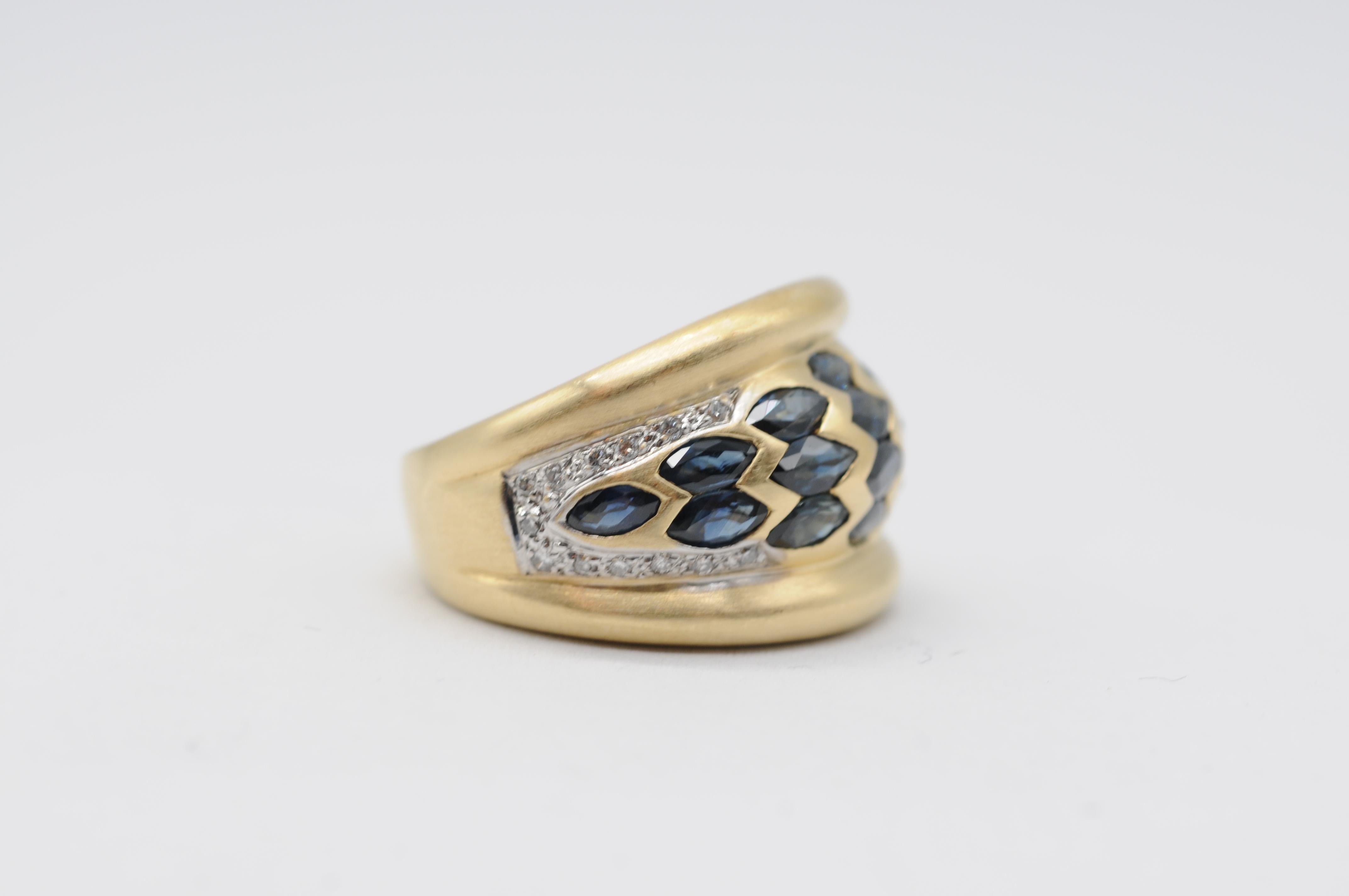 Ring mit Saphir in Gelbgold  im Angebot 8