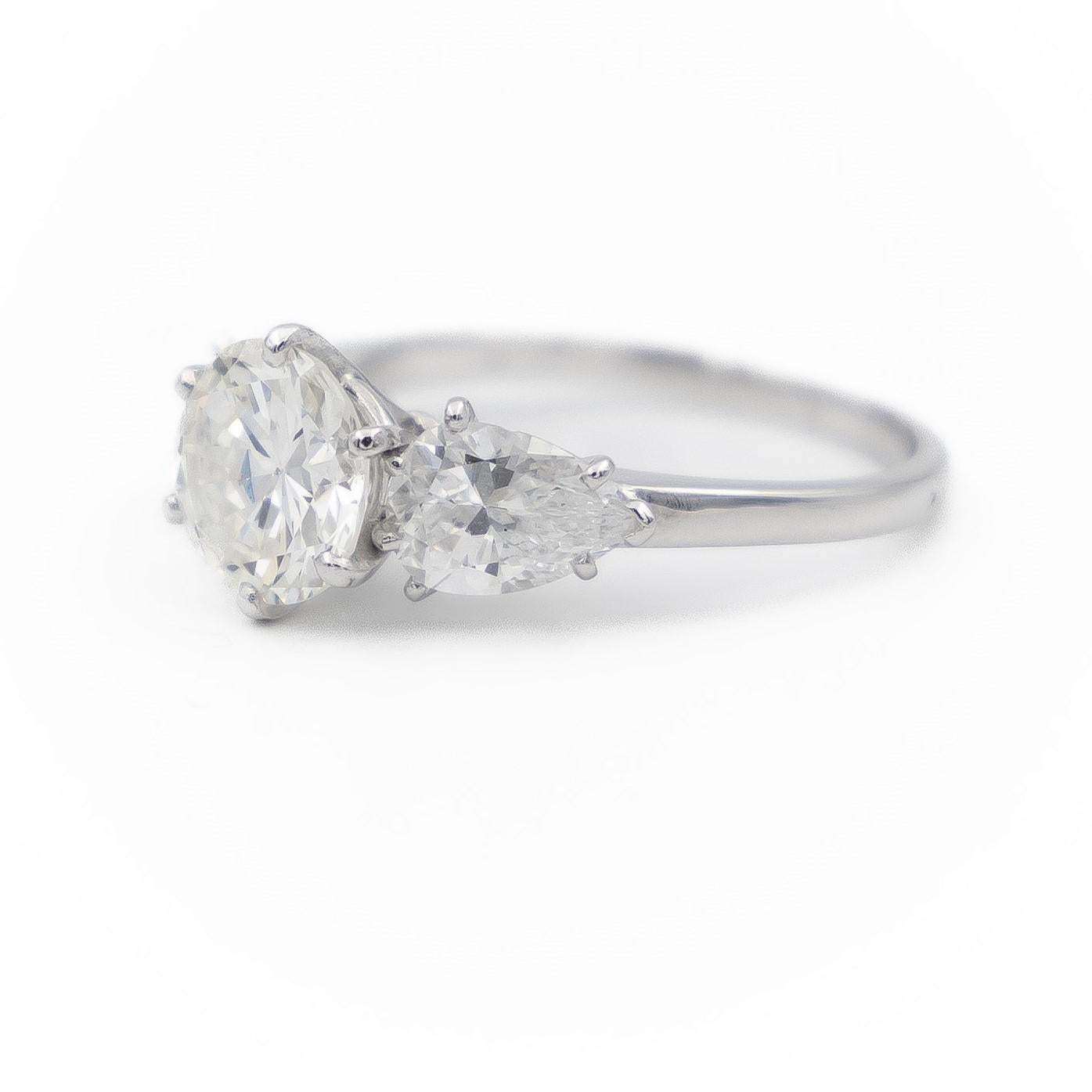 3 Carats Diamonds Platinum Ring In Excellent Condition For Sale In PARIS, FR