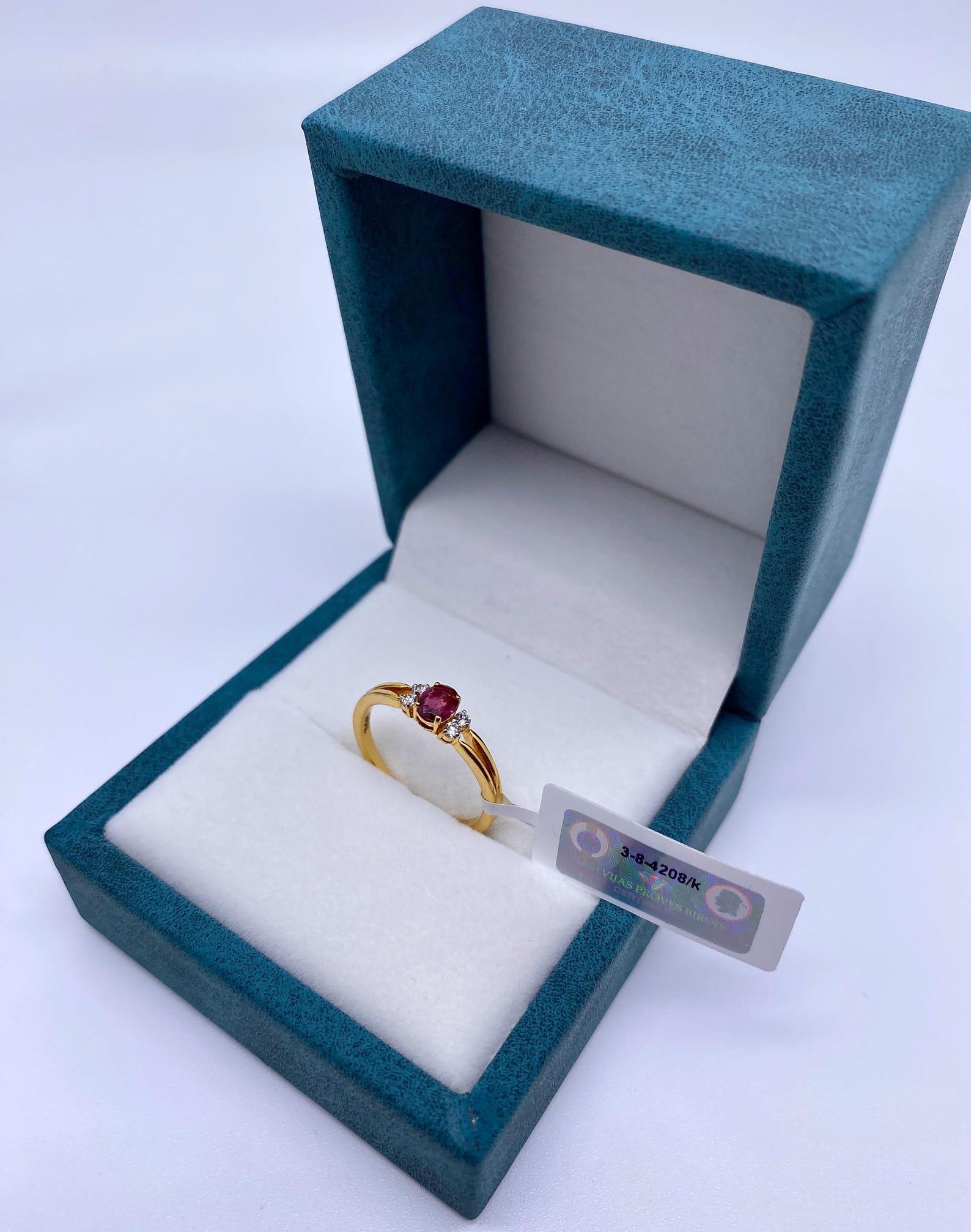 Bague en or jaune 14 carats, saphir rouge et diamants, pierre précieuse naturelle, 7US en vente 2