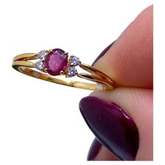 Ring Roter Saphir und Diamanten natürlicher Edelstein, 14 Karat Gelbgold, 7US