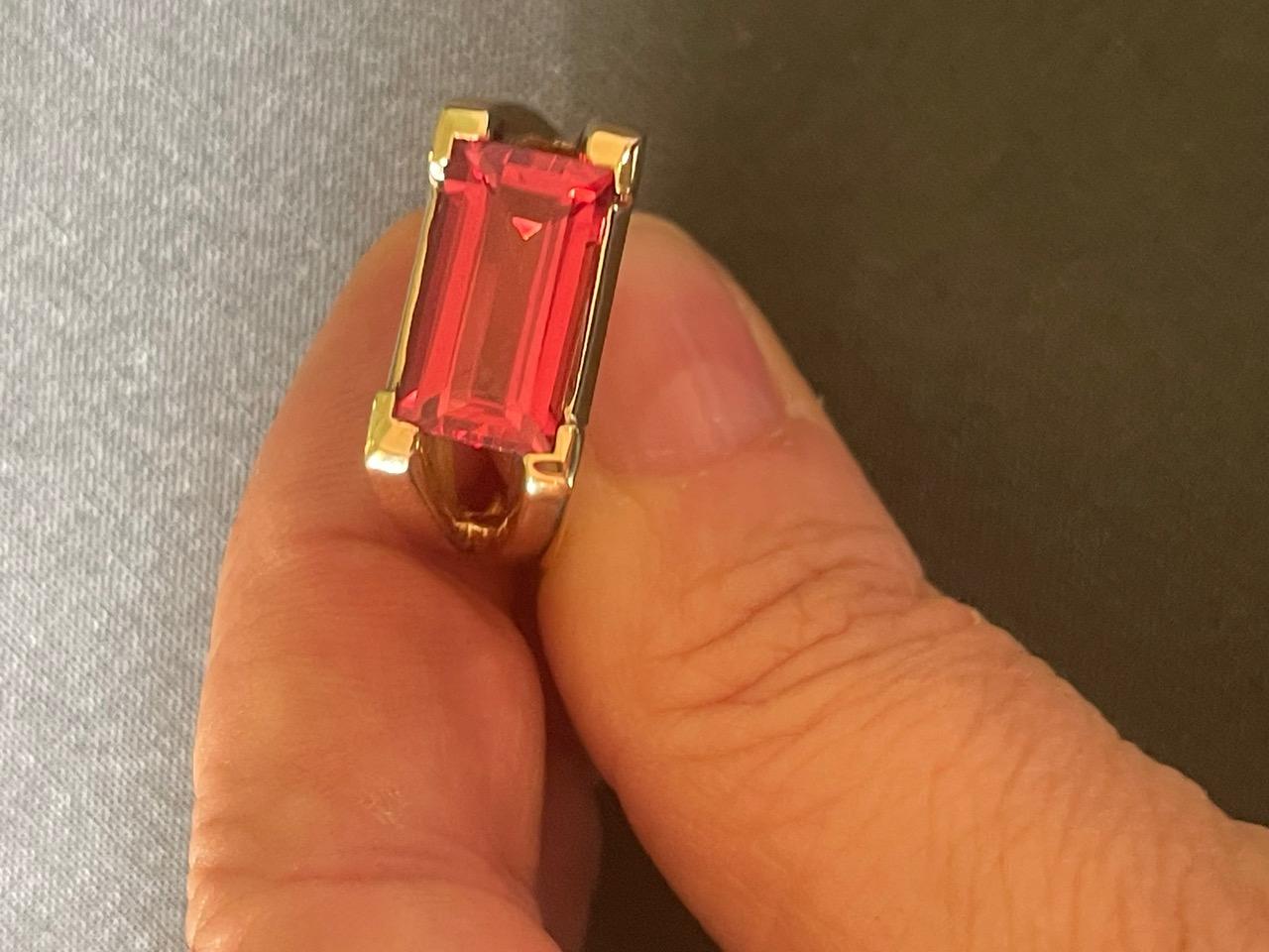Baguette Cut ring red tourmaline in vendita
