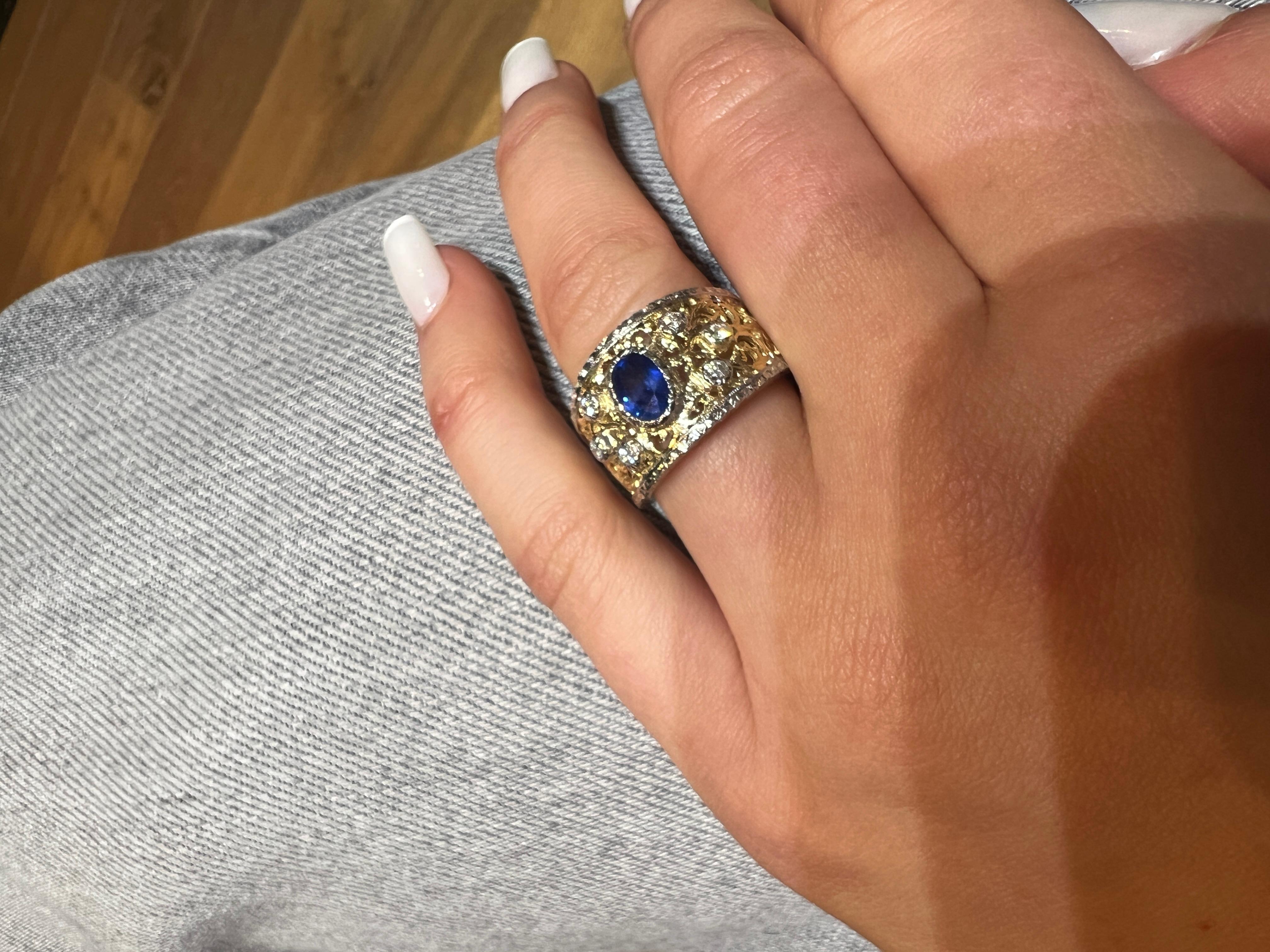 Bague Saphir 0, 95 Carats Diamants 0, 18 Carats Or bicolore 18 Carats Pour femmes en vente