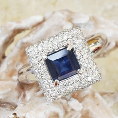 Royal Blue Sapphire and Diamond Ring in 750 White Gold, Modern Design
