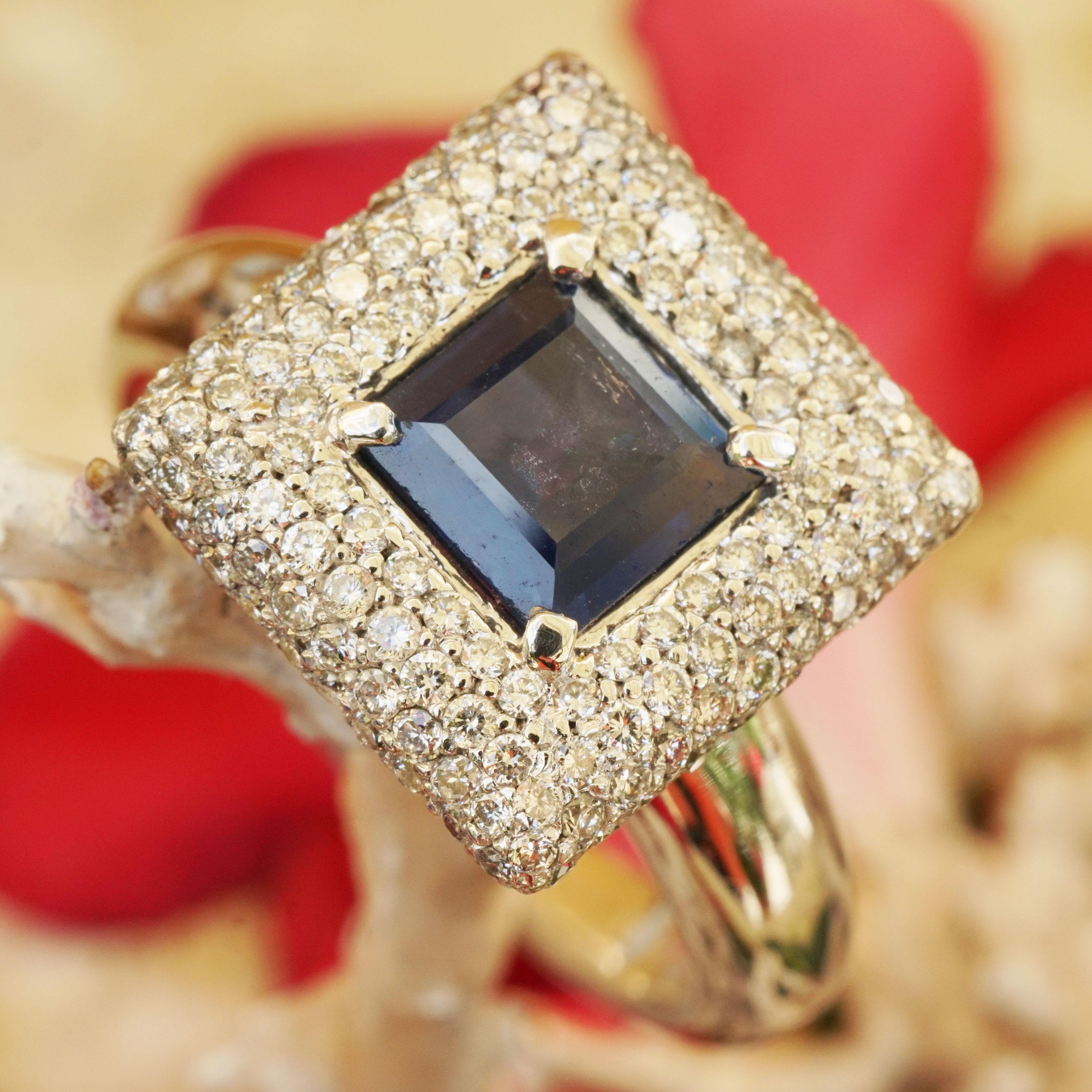 Ring Sapphire Brilliant Royal Blue TW VVS 750 White Gold Modern Square Design In New Condition For Sale In Viena, Viena