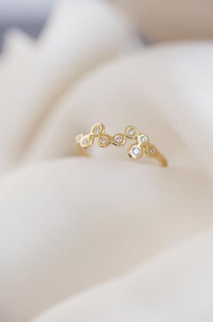 Ring Selene in 18k gold with diamonds