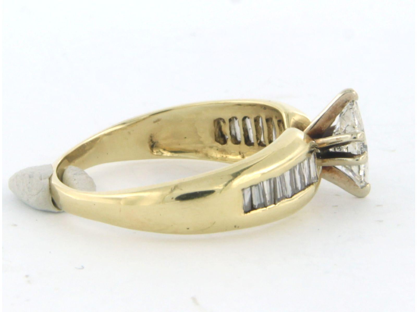 Donna Anello con diamanti taglio marquise e taglio taper 0,86 carati, oro 14k in vendita