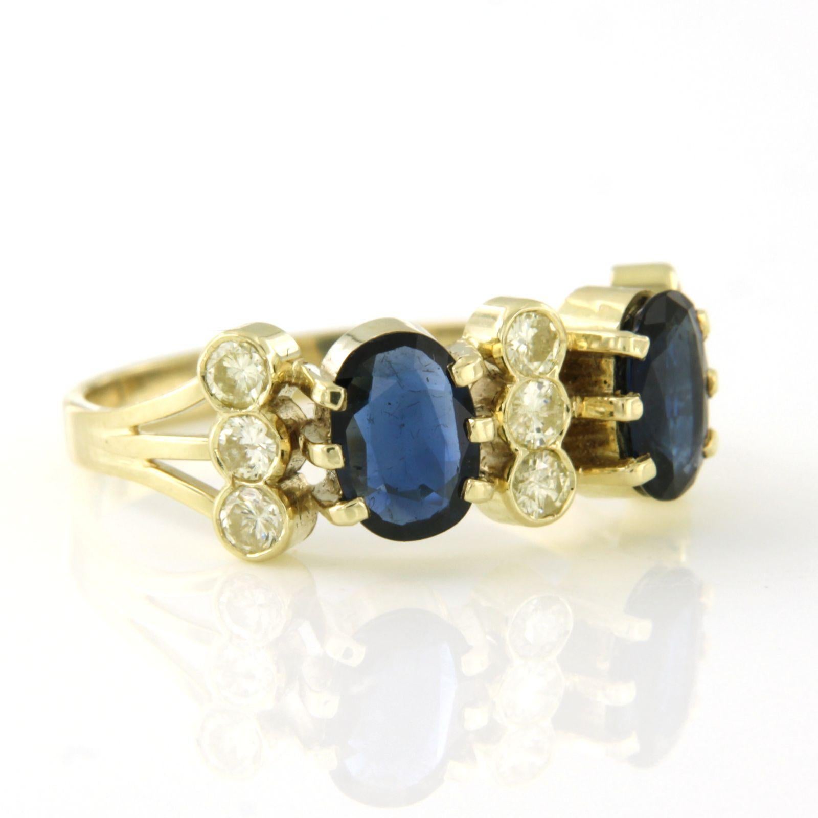 Taille brillant Bague sertie d'un saphir 2.00ct et d'un diamant taille brillant 0.50 ct, or 14k en vente