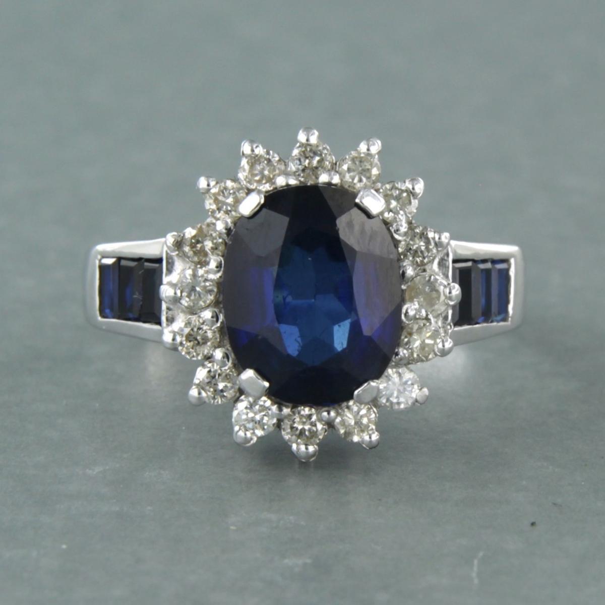 Bague sertie d'un saphir et d'un diamant taille brillant 0,50 ct, or blanc 18k en vente 1