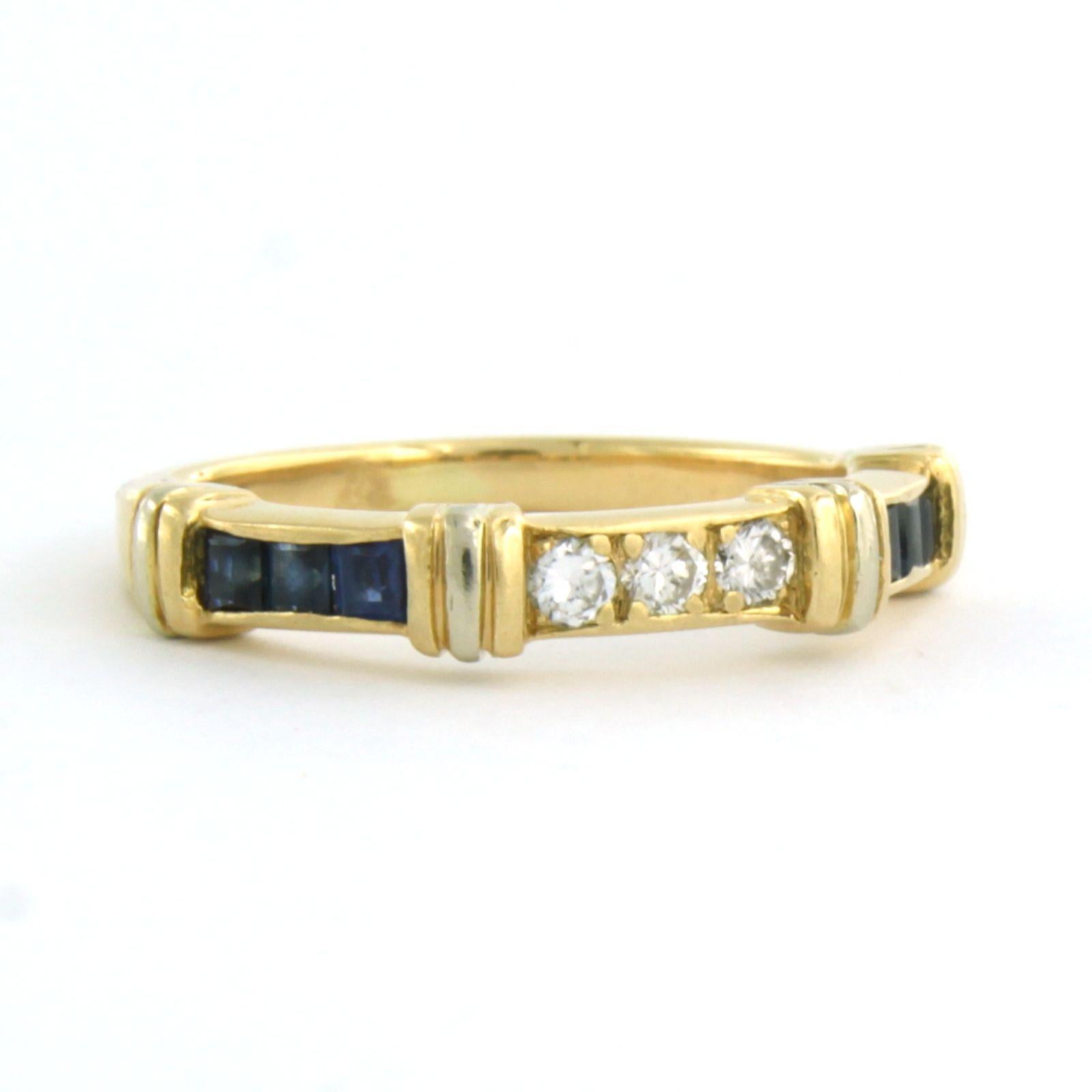 Ring mit Saphiren und Diamanten im Brillantschliff bis zu 0,18 Karat, 18 Karat Gold (Moderne) im Angebot