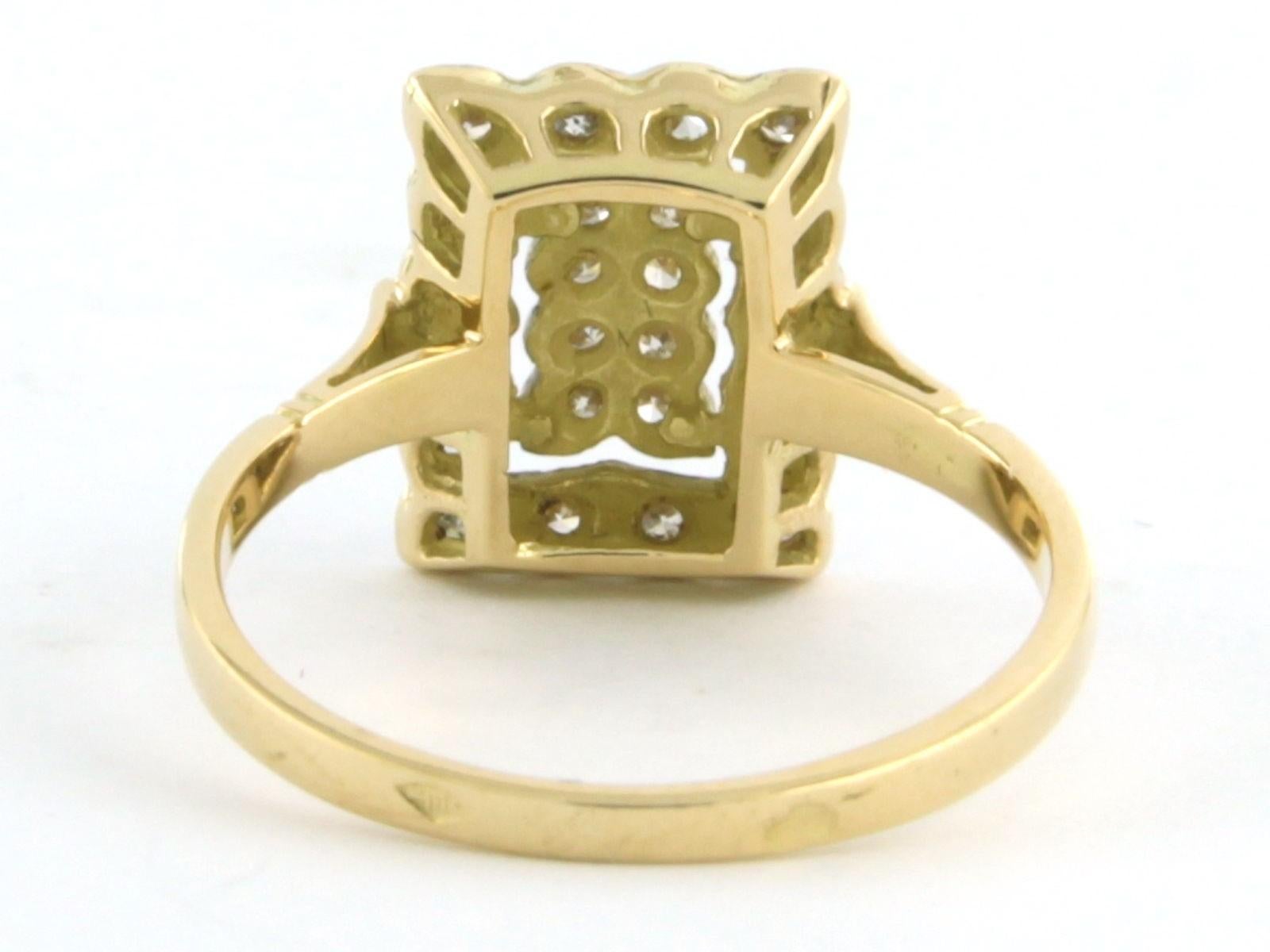 Ring mit Diamanten im Einzelschliff von 0,30 Karat, 18 Karat zweifarbigem Gold Damen im Angebot