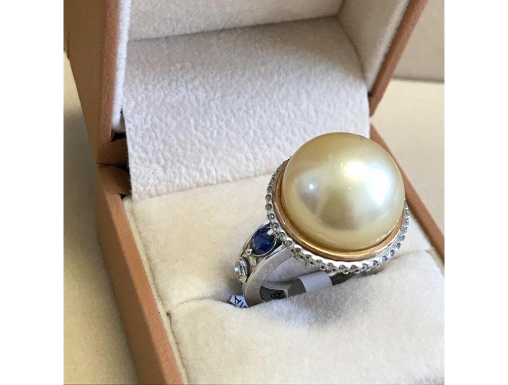 Contemporary Ring South Sea Golden Pearl with Diamonds & Blue Sapphire 18Kt For Sale