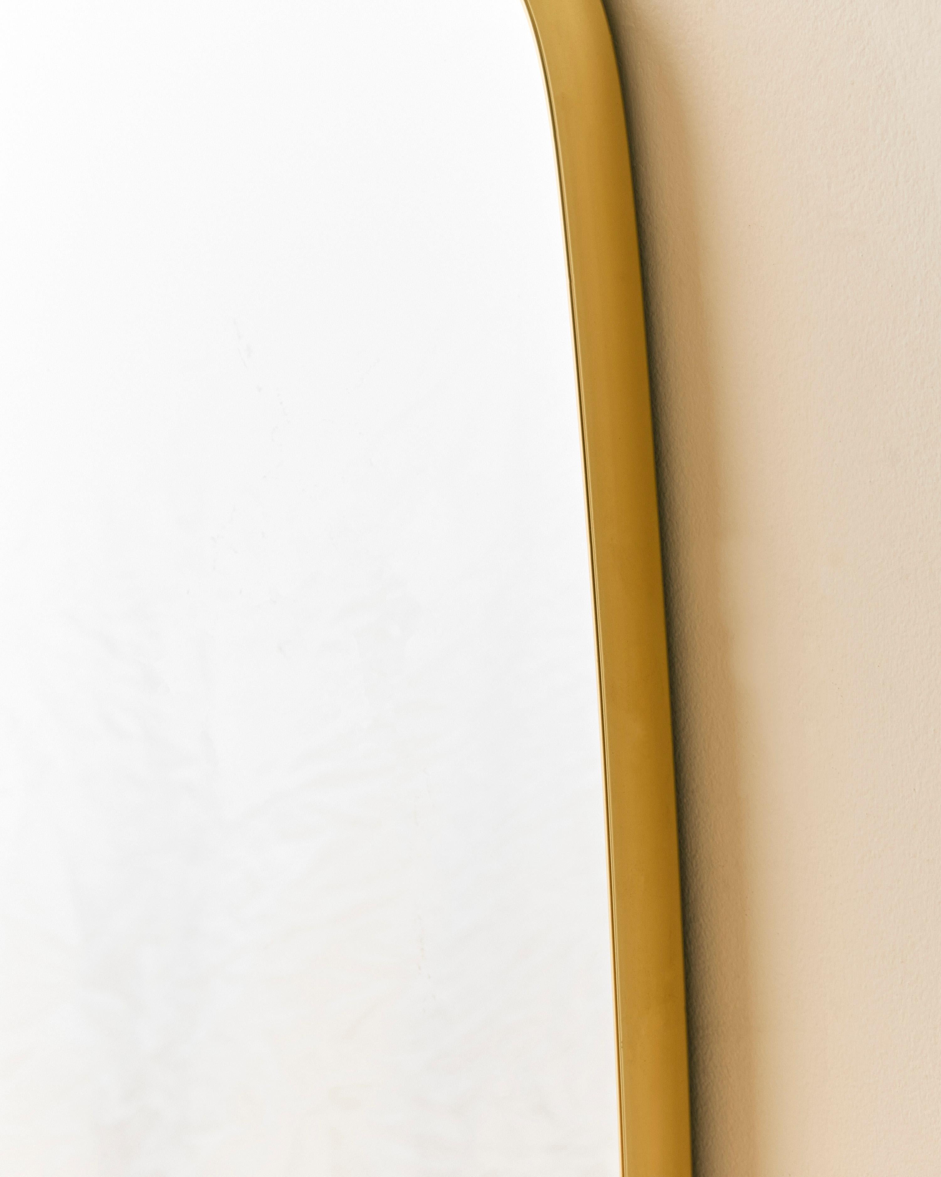 Miroir oblong à anneau en vente 1