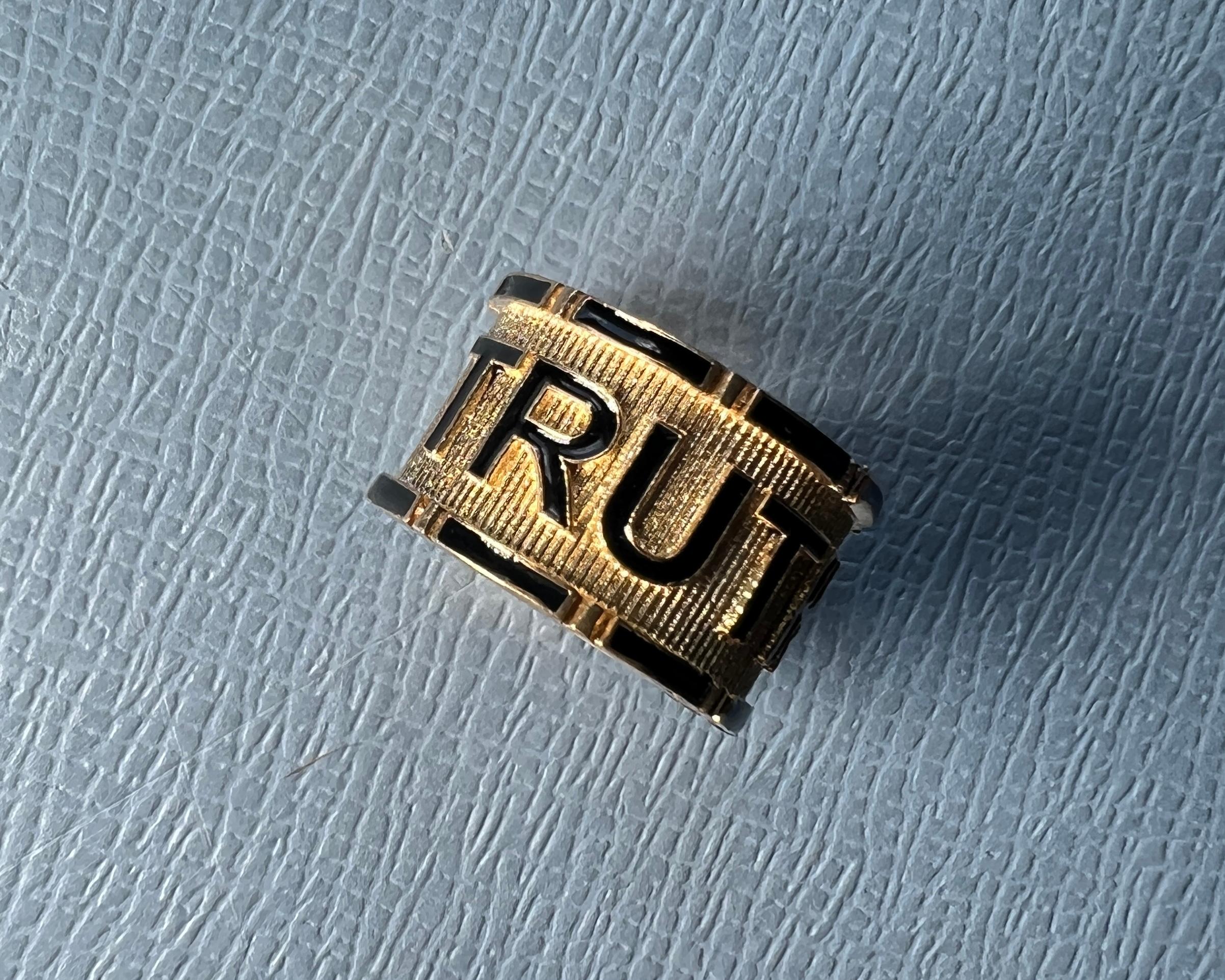 Victorian Style Ring Truth Black Enamel For Sale 3