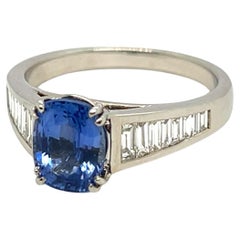 Bague en or blanc 18 carats, saphir certifié et diamants