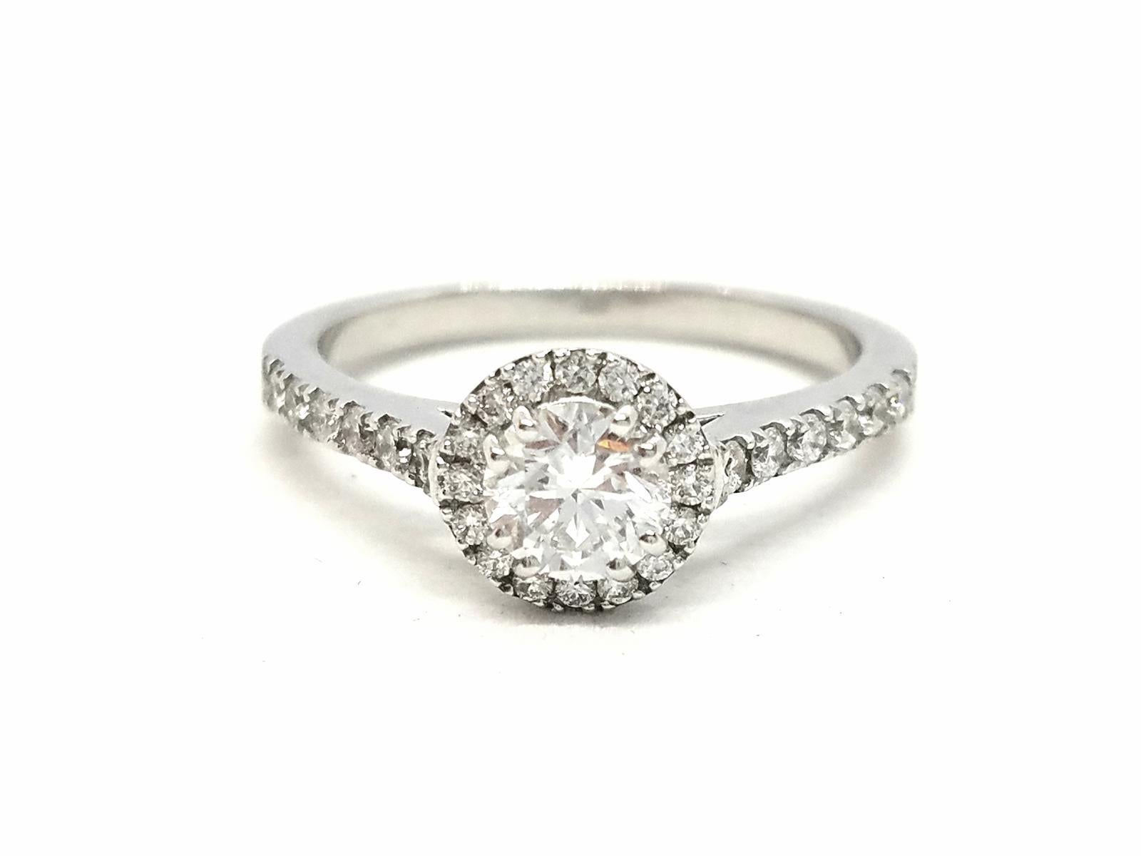 Ring aus Weißgold mit Diamanten im Zustand „Neu“ im Angebot in PARIS, FR