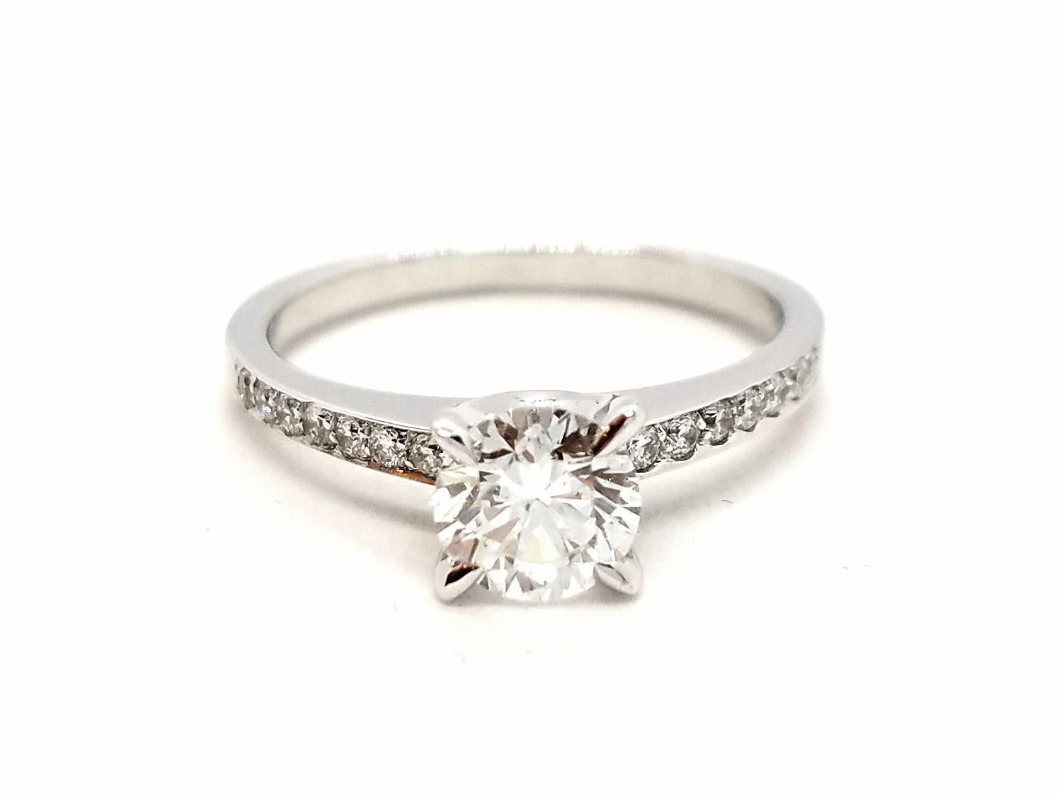 Women's Ring White Gold Diamond For Sale