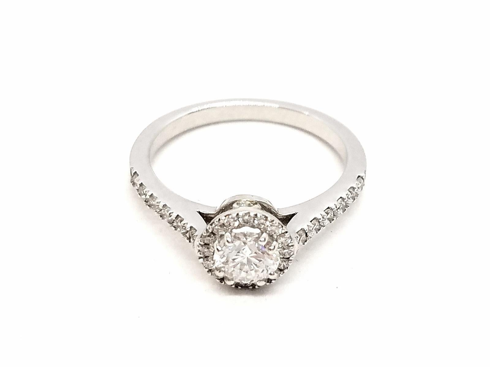 Ring aus Weißgold mit Diamanten Damen im Angebot