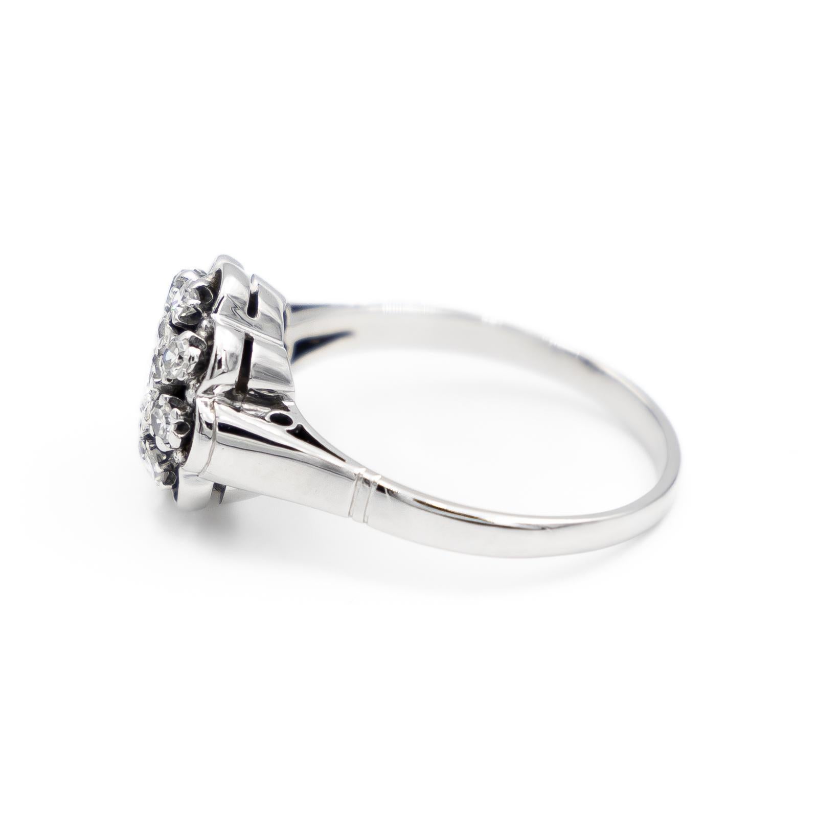 Ring aus Weißgold mit Diamanten im Zustand „Hervorragend“ im Angebot in PARIS, FR