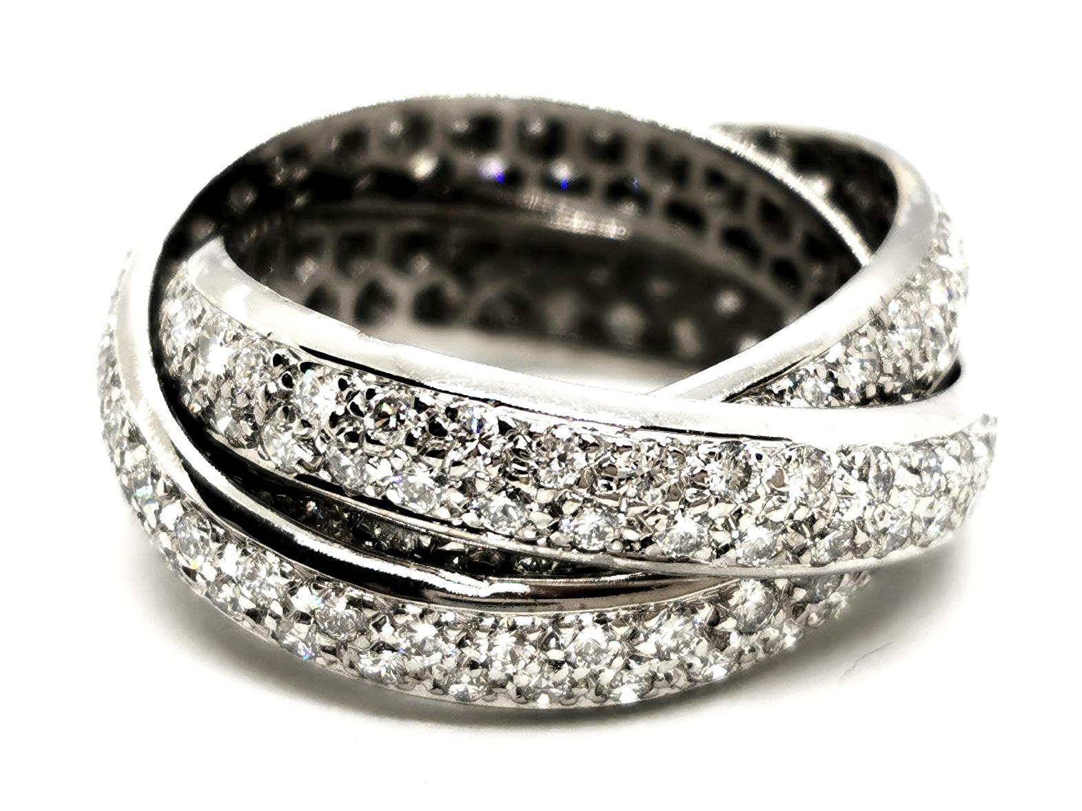 Ring aus Weißgold mit Diamanten (Brillantschliff)