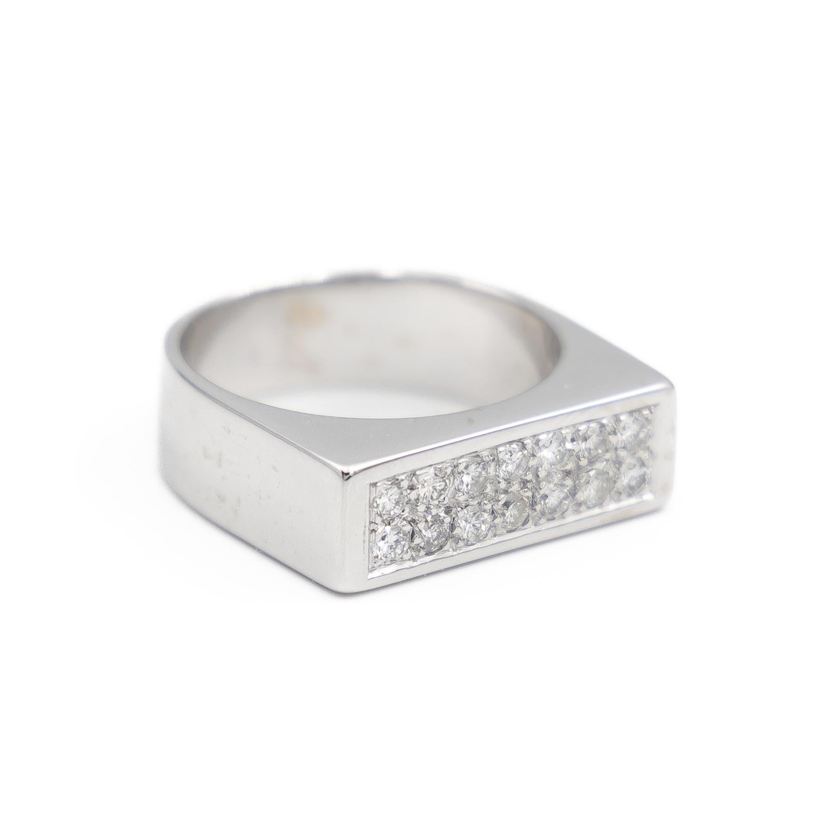 Ring aus Weißgold mit Diamanten im Angebot 2
