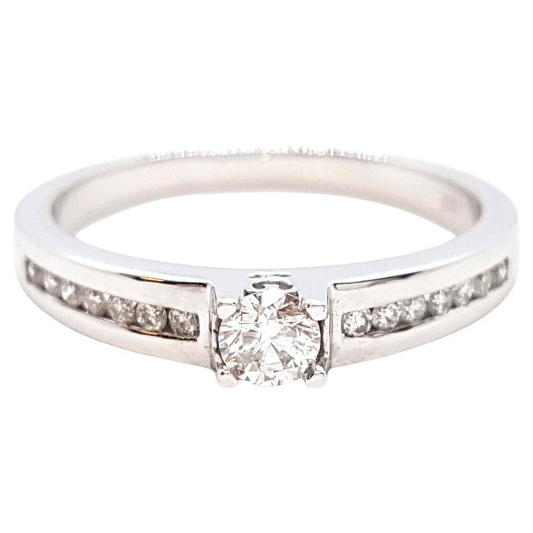 Ring White Gold Diamond For Sale at 1stDibs