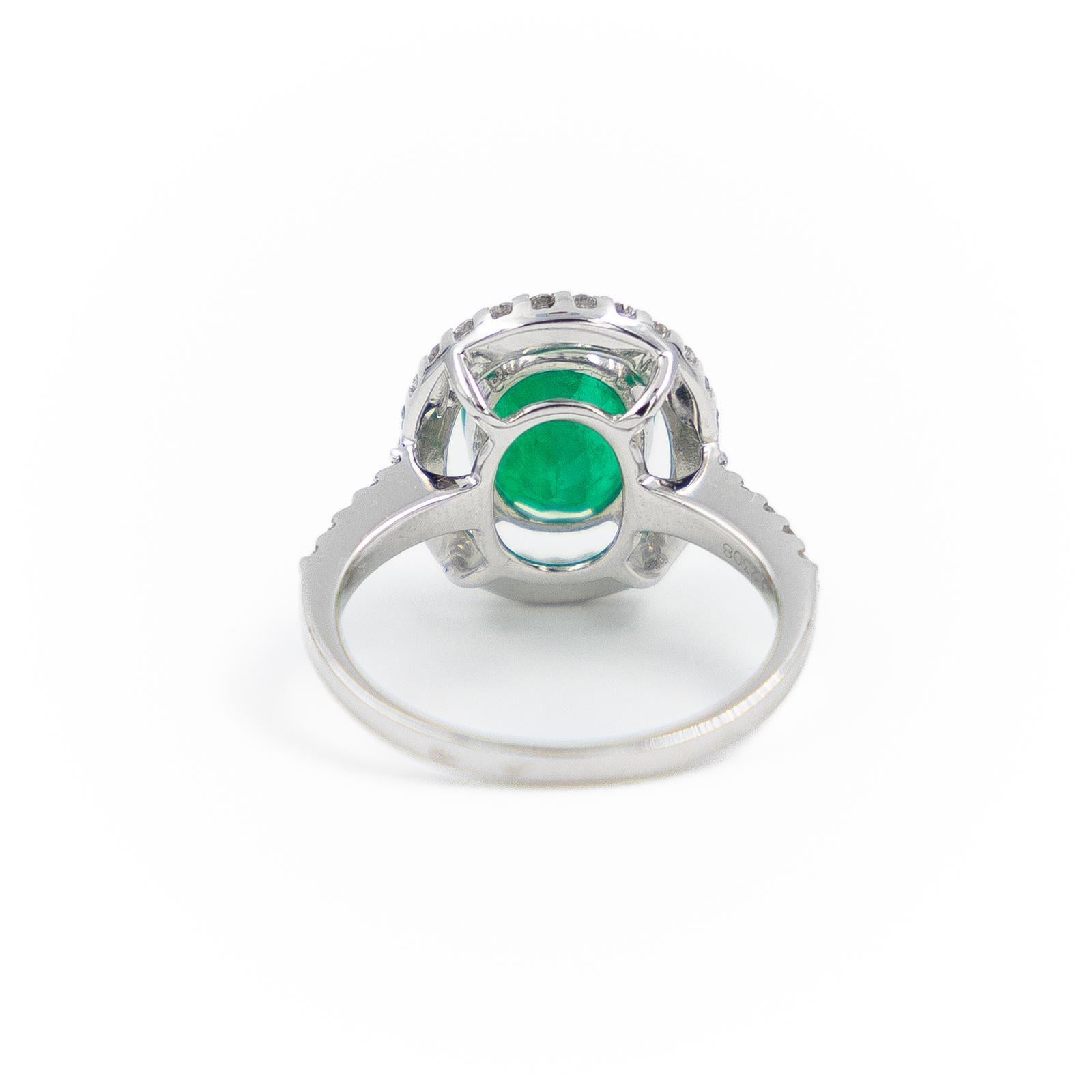 Emerald Diamonds White Gold Ring For Sale 2
