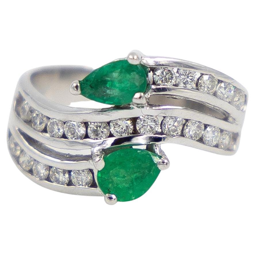 Ring White Gold Emerald For Sale