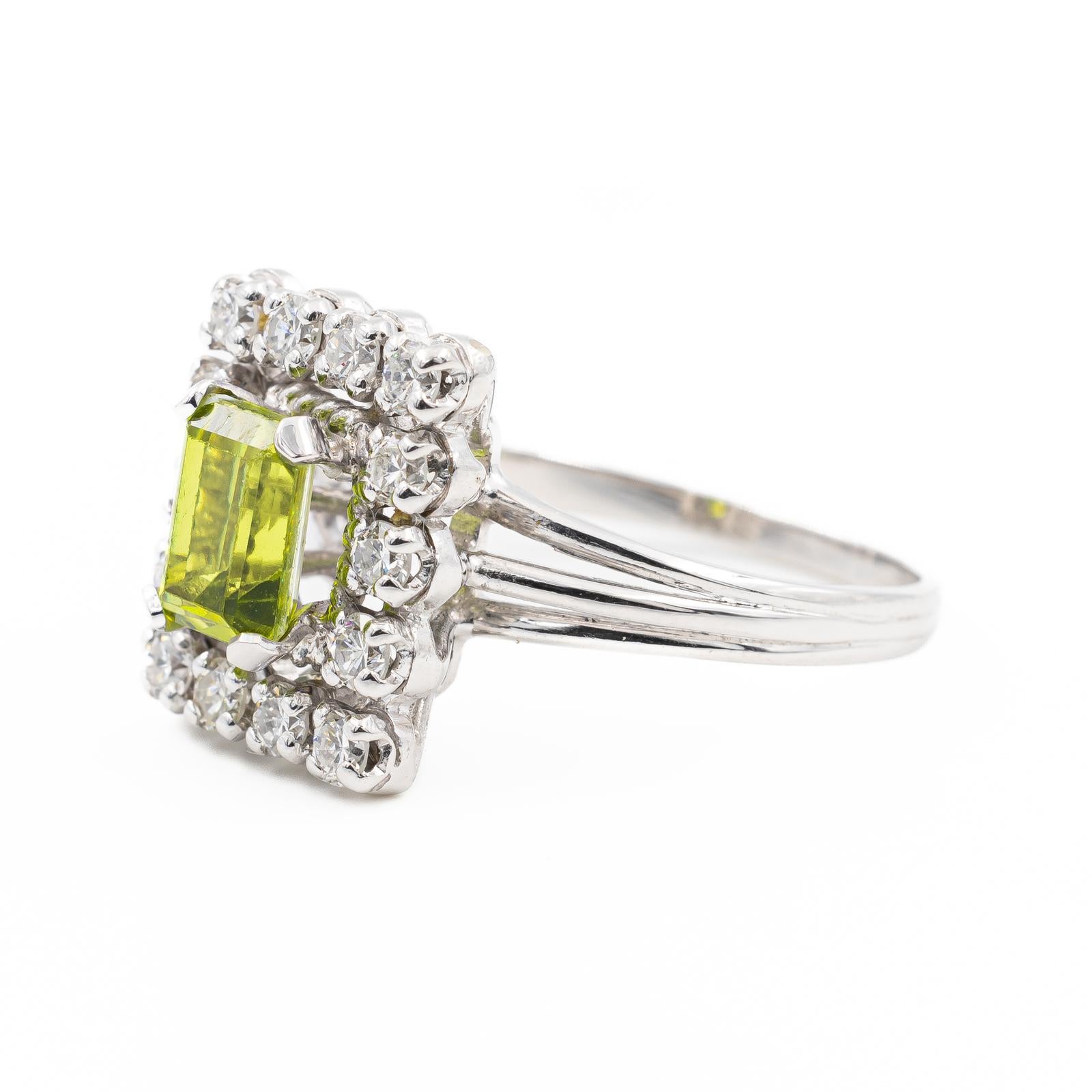 Ring White GoldPeridot For Sale 2