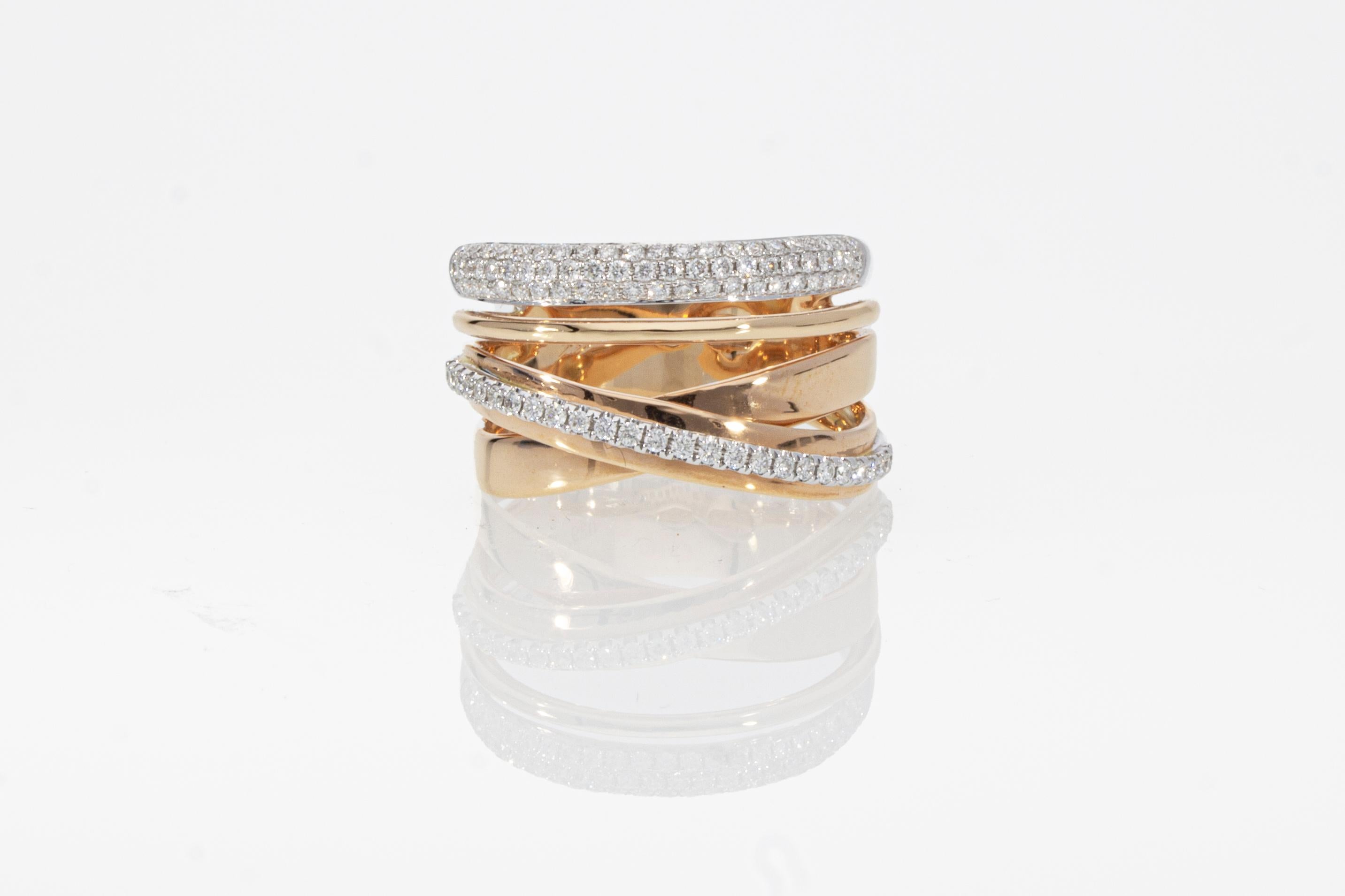 Moderne Bague croisée en or rose 18 carats avec 0,39 carat de diamants, modèle croisé en vente