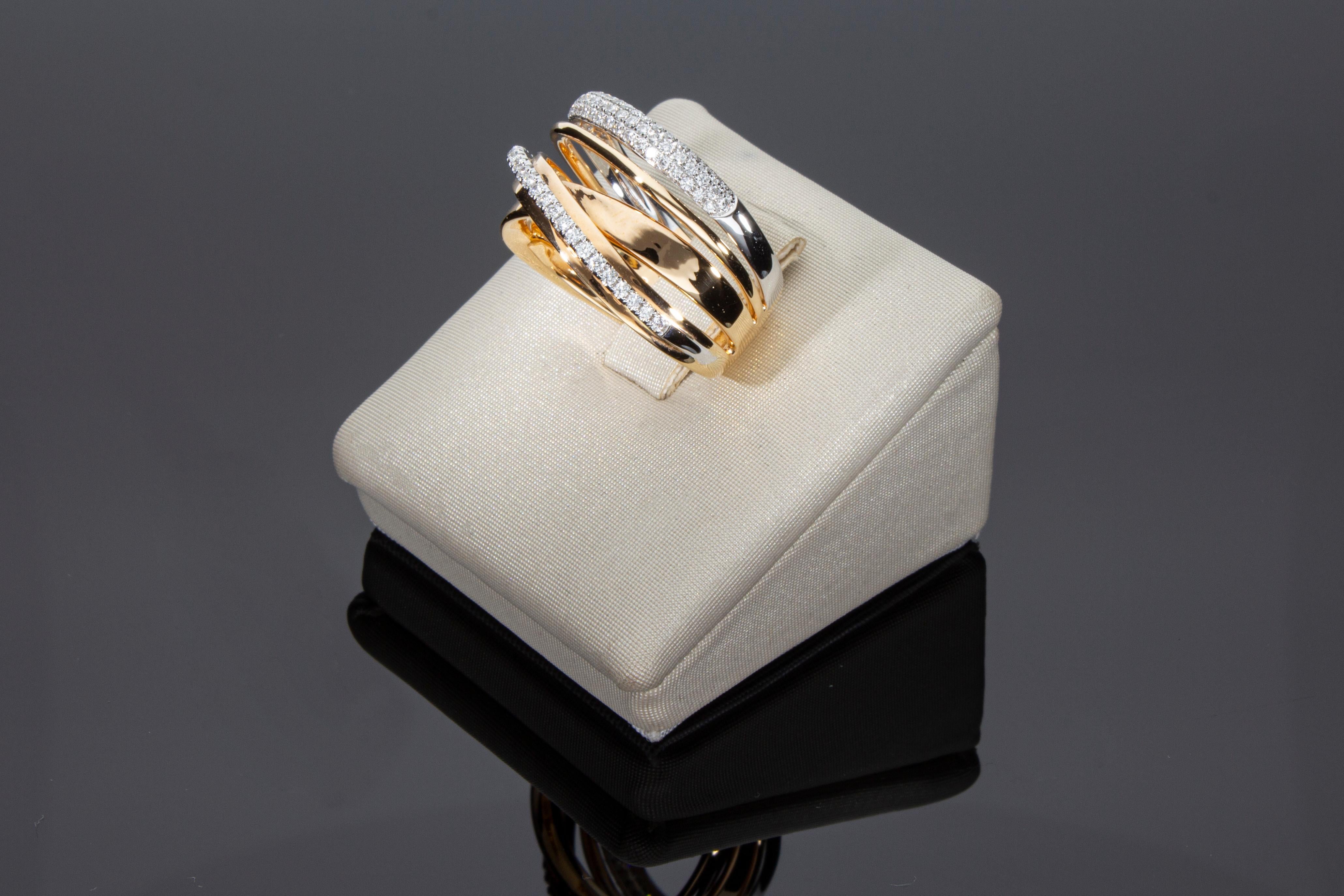 Bague croisée en or rose 18 carats avec 0,39 carat de diamants, modèle croisé en vente 2
