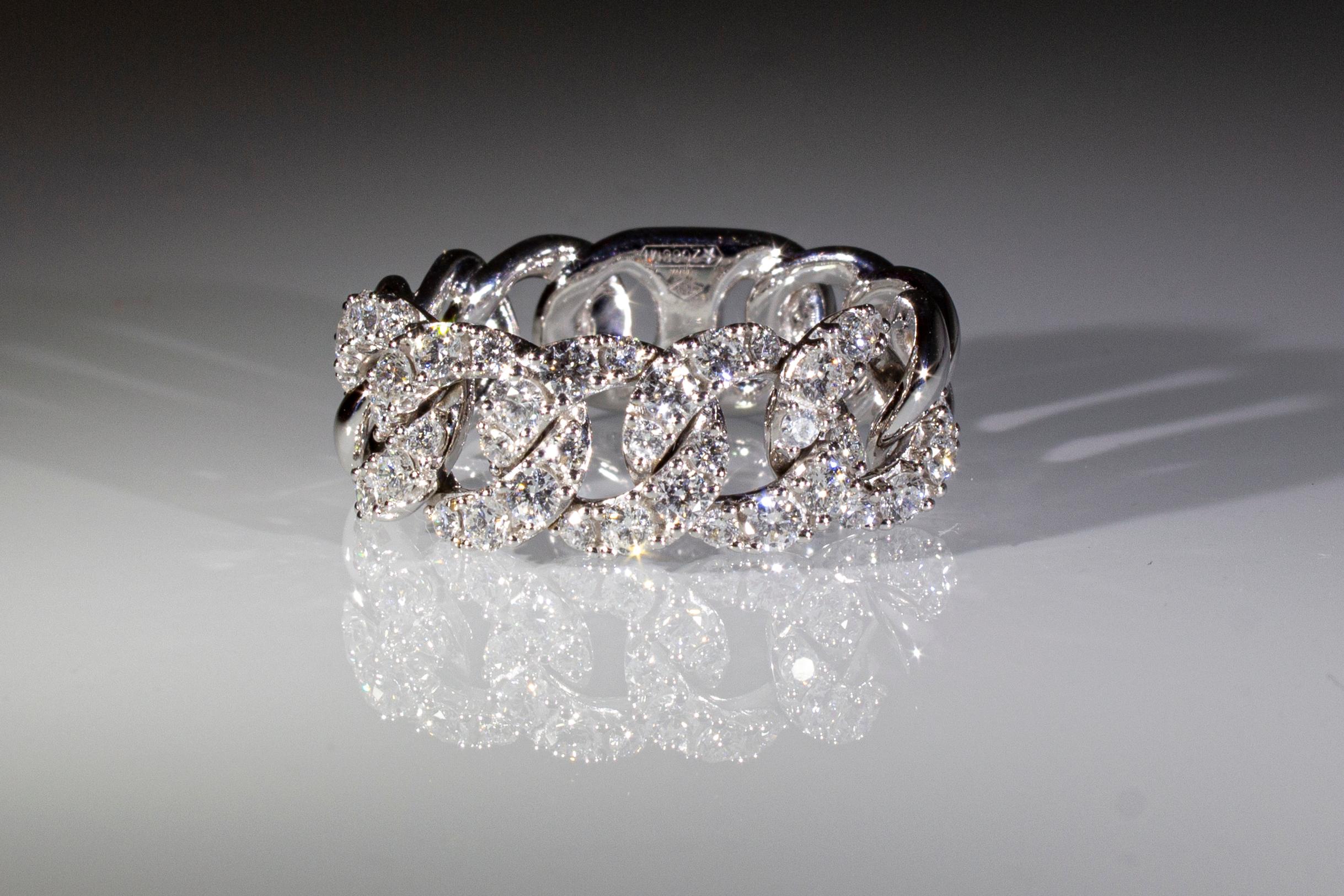 Ring mit 0,90 Karat Diamanten, Groumette-Modell 18 Kt im Zustand „Neu“ in Rome, IT