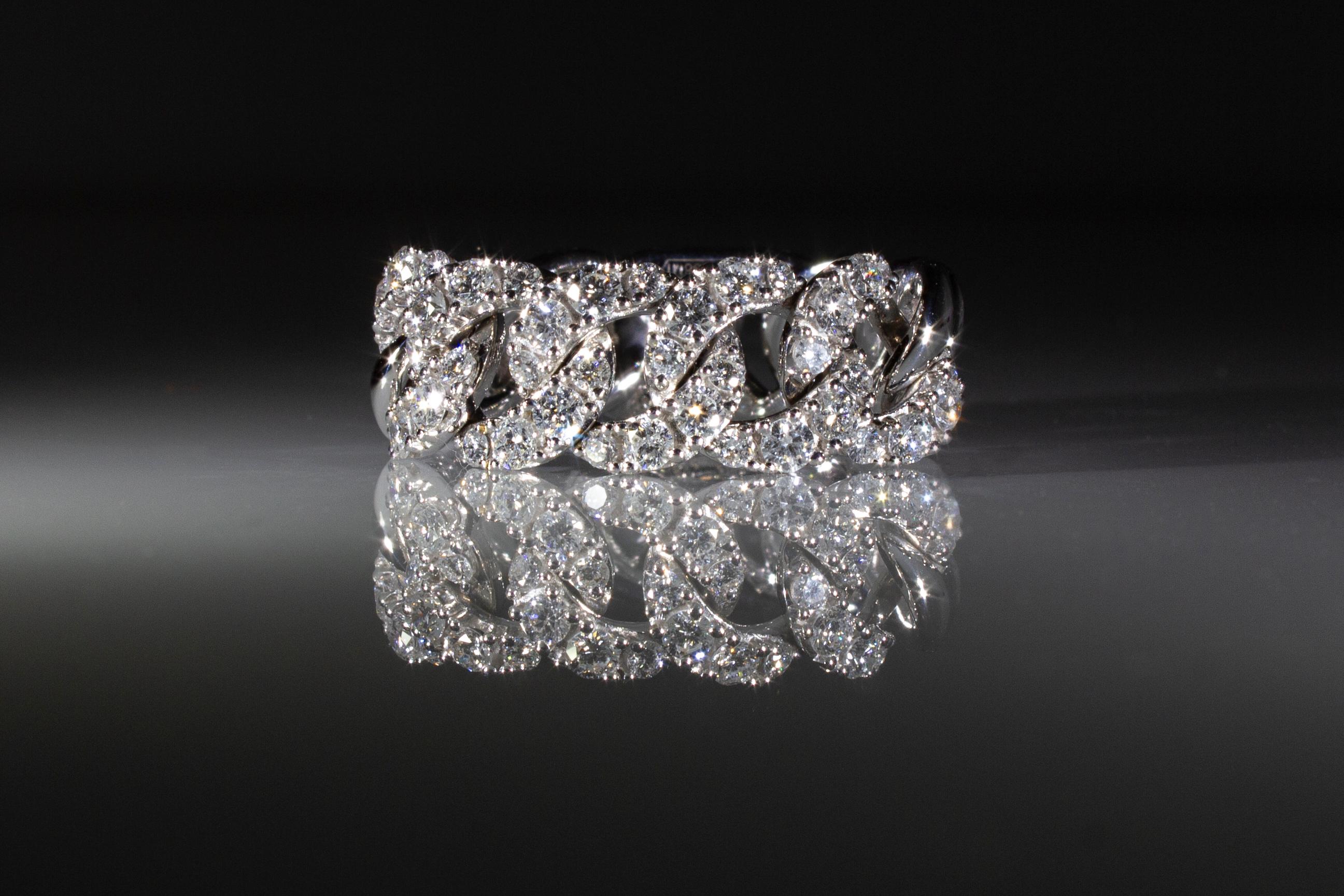 Bague avec diamants de 0,90 carat, modèle Groumette 18 carats Unisexe en vente