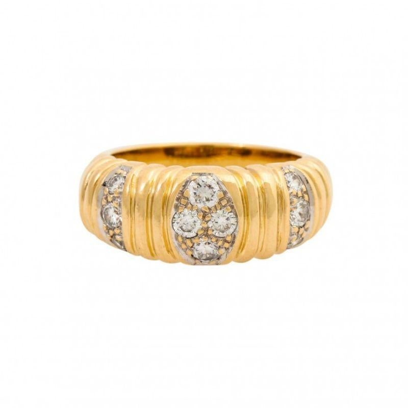 approx. WHITE (H)/SI, GG 18K, 14 g, RW: 58, late 20th century, slight signs of wear, solid craftsmanship.

 Ring with 10 brilliant-cut diamonds totaling approx. 0.5 ct, approx. WHITE (H)/SI, 18K yellow gold, 14 g, ring size 58, late 20th century,