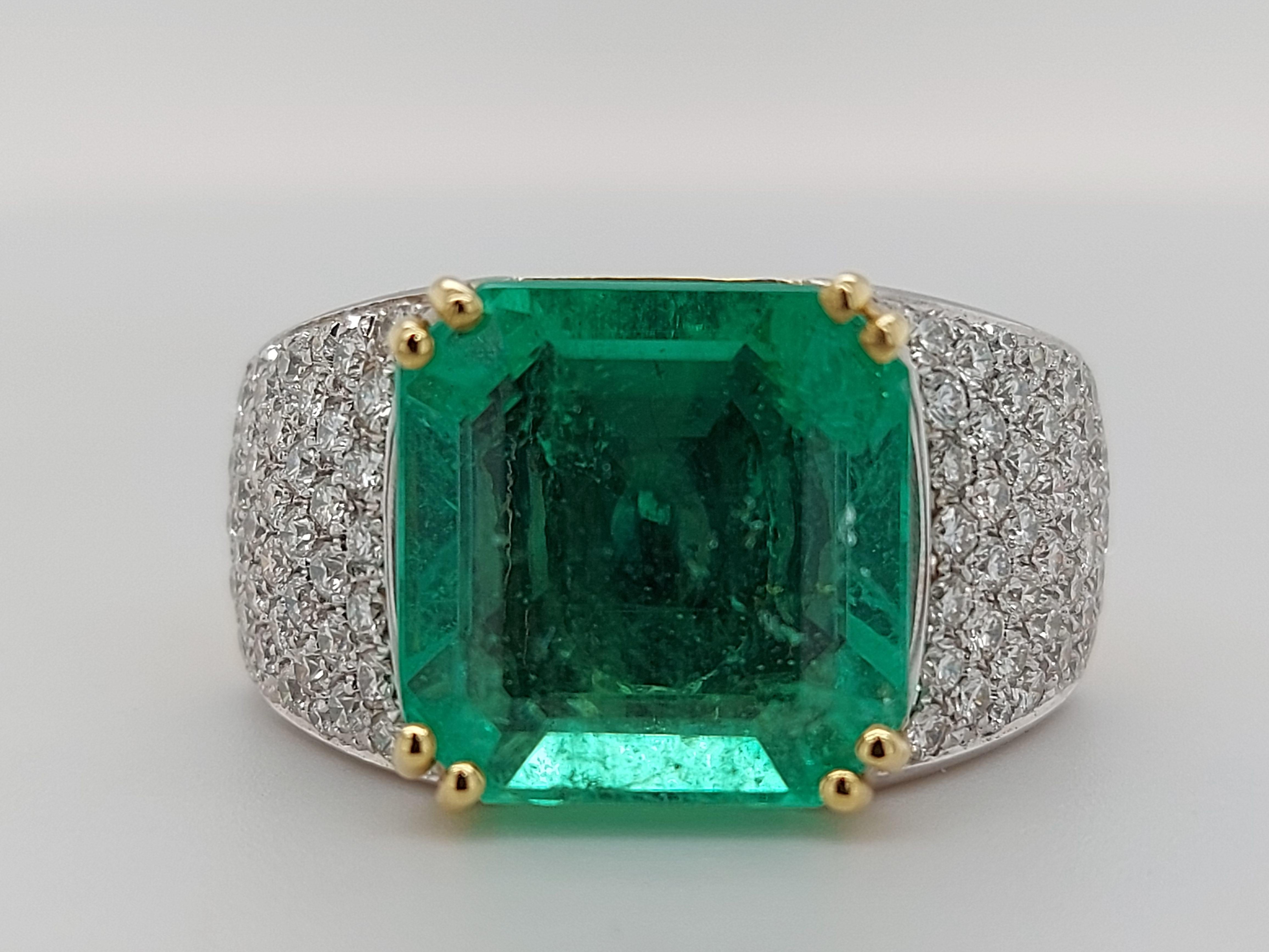 Artisan 18kt Ring with 11.11 Carat Colombian Emerald & 1.64 Carat Brilliant Cut Diamonds For Sale