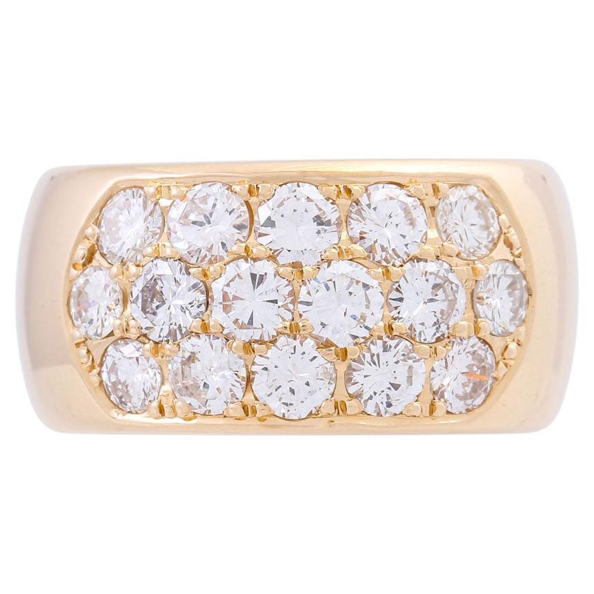 Ring with 16 Brilliant-Cut Diamonds Totaling 2.53ct For Sale