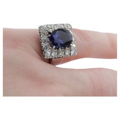Ring with 2 carat tanzanite stone and diamonds in 18 ct. white gold