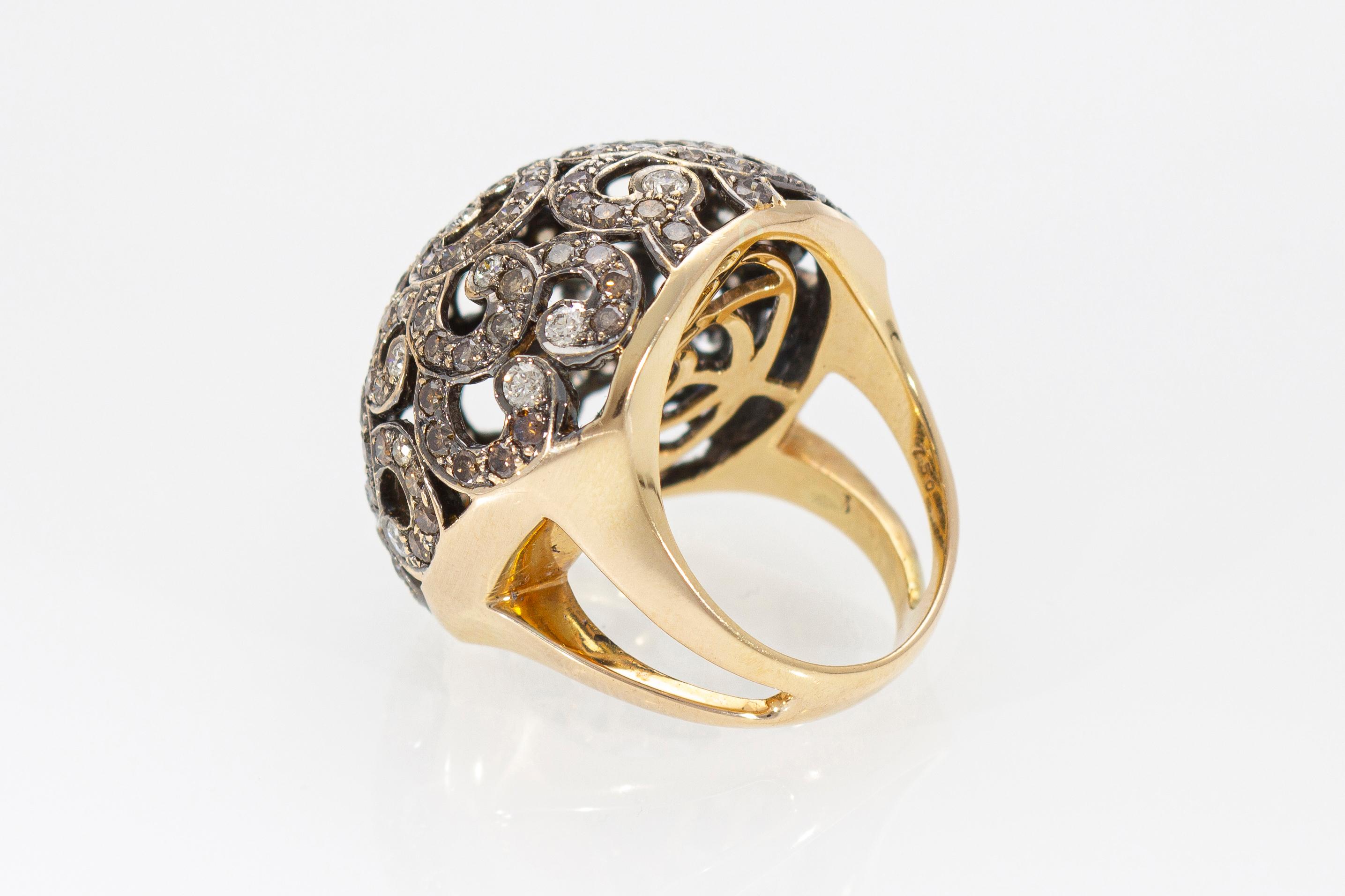 Ring with 3.20ct of Brown Diamonds and 0.85ct of White Diamonds, Gold 18 Karat For Sale 6