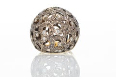 Ring with 3.20ct of Brown Diamonds and 0.85ct of White Diamonds, Gold 18 Karat