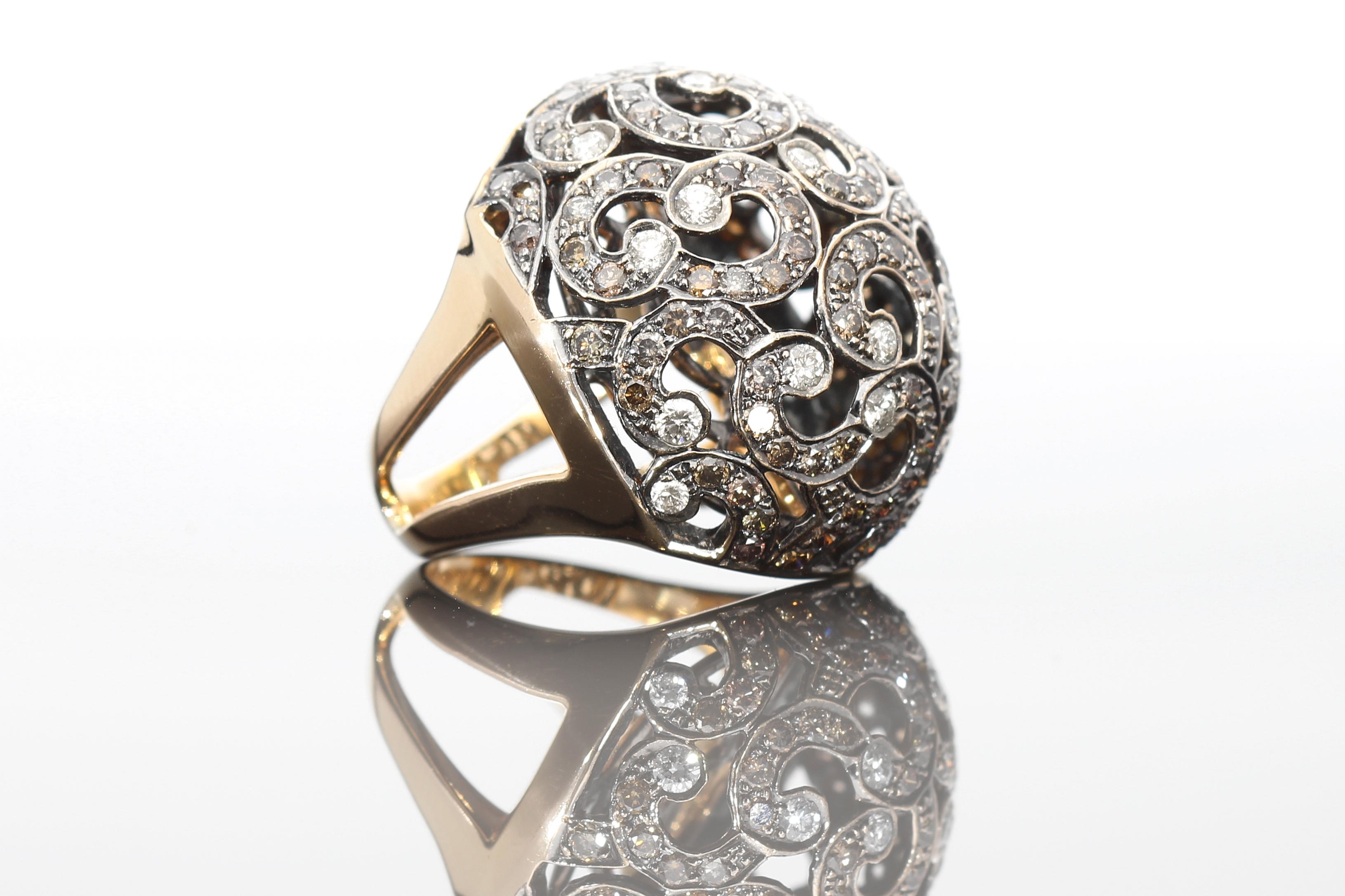 Ring with 3.20ct of Brown Diamonds and 0.85ct of White Diamonds, Gold 18 Karat For Sale 14