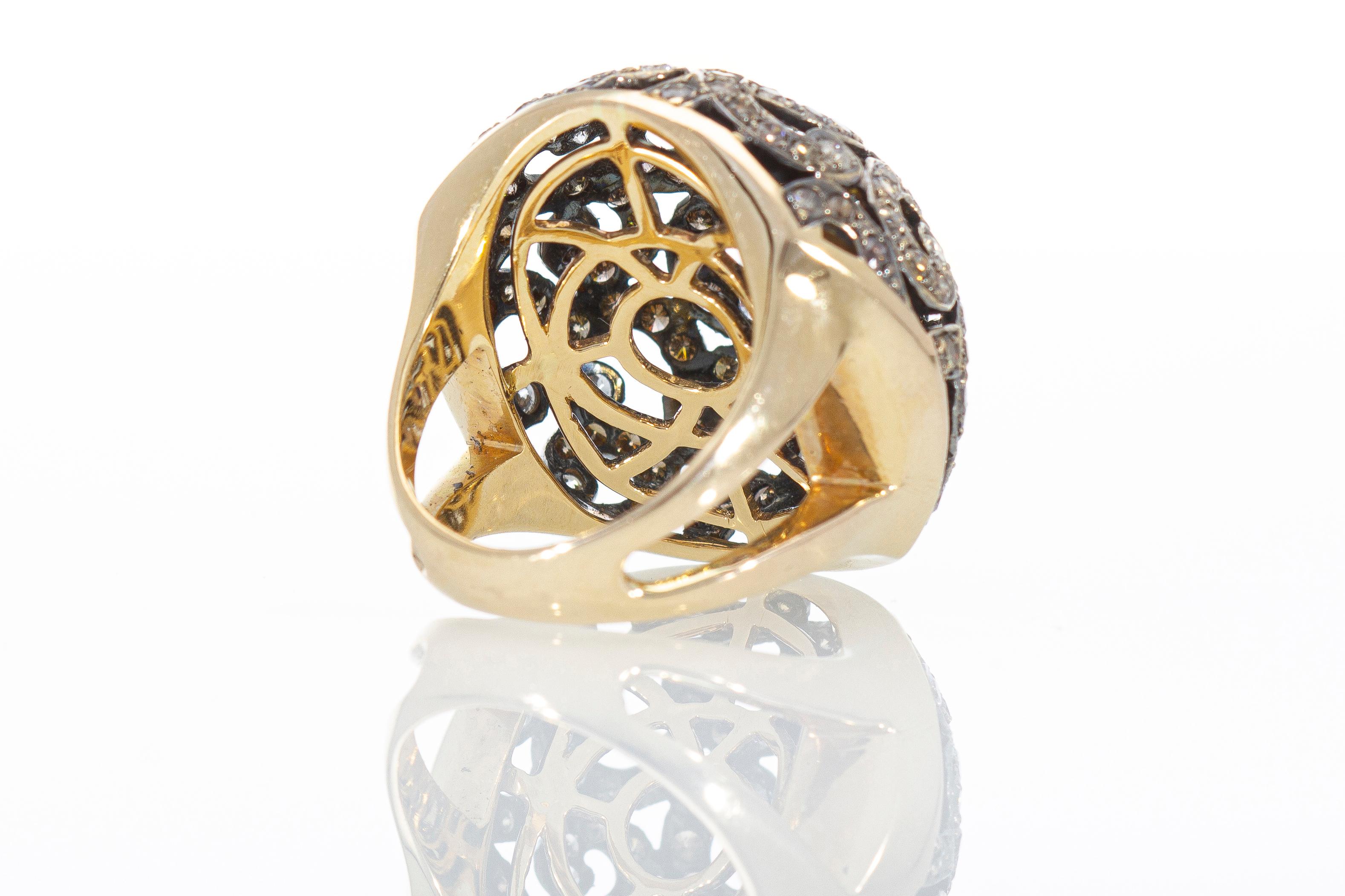 Women's Ring with 3.20ct of Brown Diamonds and 0.85ct of White Diamonds, Gold 18 Karat For Sale