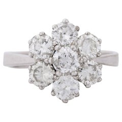Ring with 7 brilliant-cut diamonds approx. 0.4 ct each, total approx. 2.8 ct,