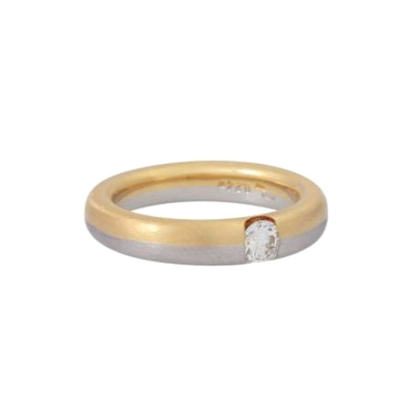 Ring mit einem Brillanten von 0,24 Karat im Angebot
