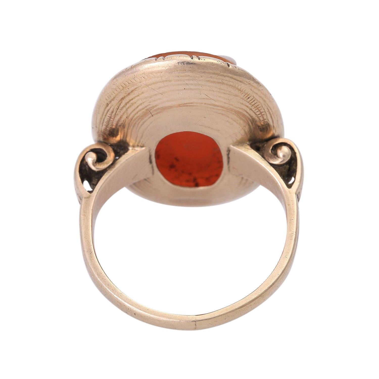 Uncut Ring with a layered stone cameo 