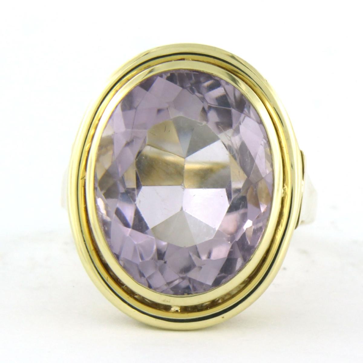 14k yellow gold ring set with oval cut amethyst - ring size  U.S. 6.75 - EU. 17(53)

detailed description:

The front of the ring is 2.0 cm wide

ring size U.S. 6.75 - EU. 17(53). The ring can be enlarged or reduced a few sizes at cost price.