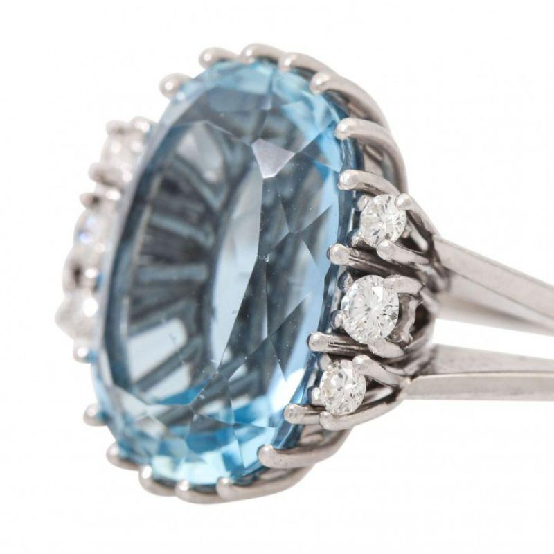 Women's Ring with Aquamarine and 6 Brilliant-Cut Diamonds Totaling Approx. 0.22 Ct For Sale